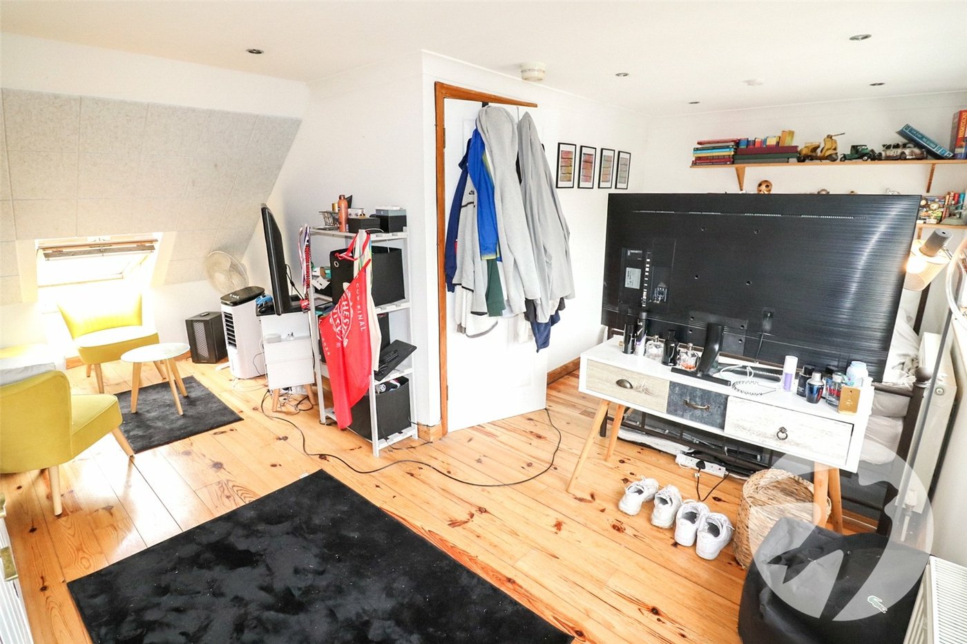 4 bedroom bungalow for sale in Northumberland Heath | Robinson Jackson