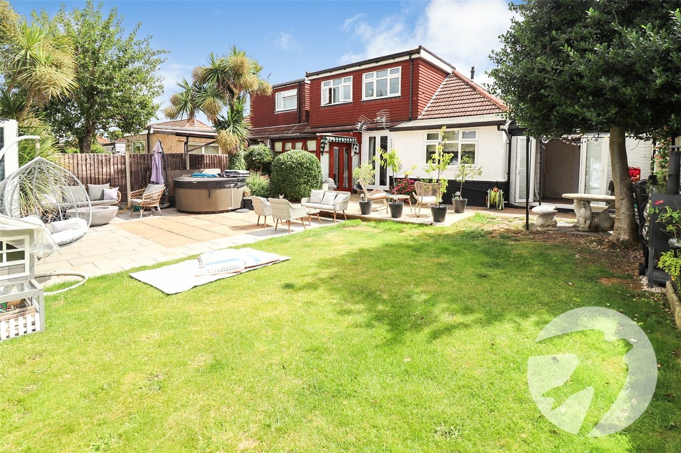 4 bedroom bungalow for sale in Northumberland Heath | Robinson Jackson