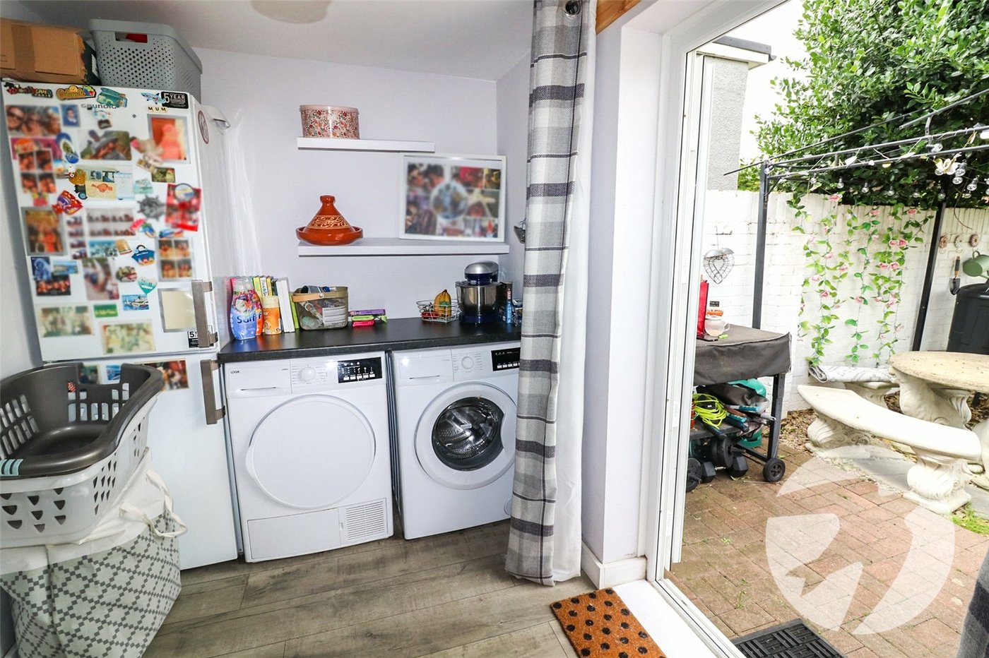 4 bedroom bungalow for sale in Northumberland Heath | Robinson Jackson