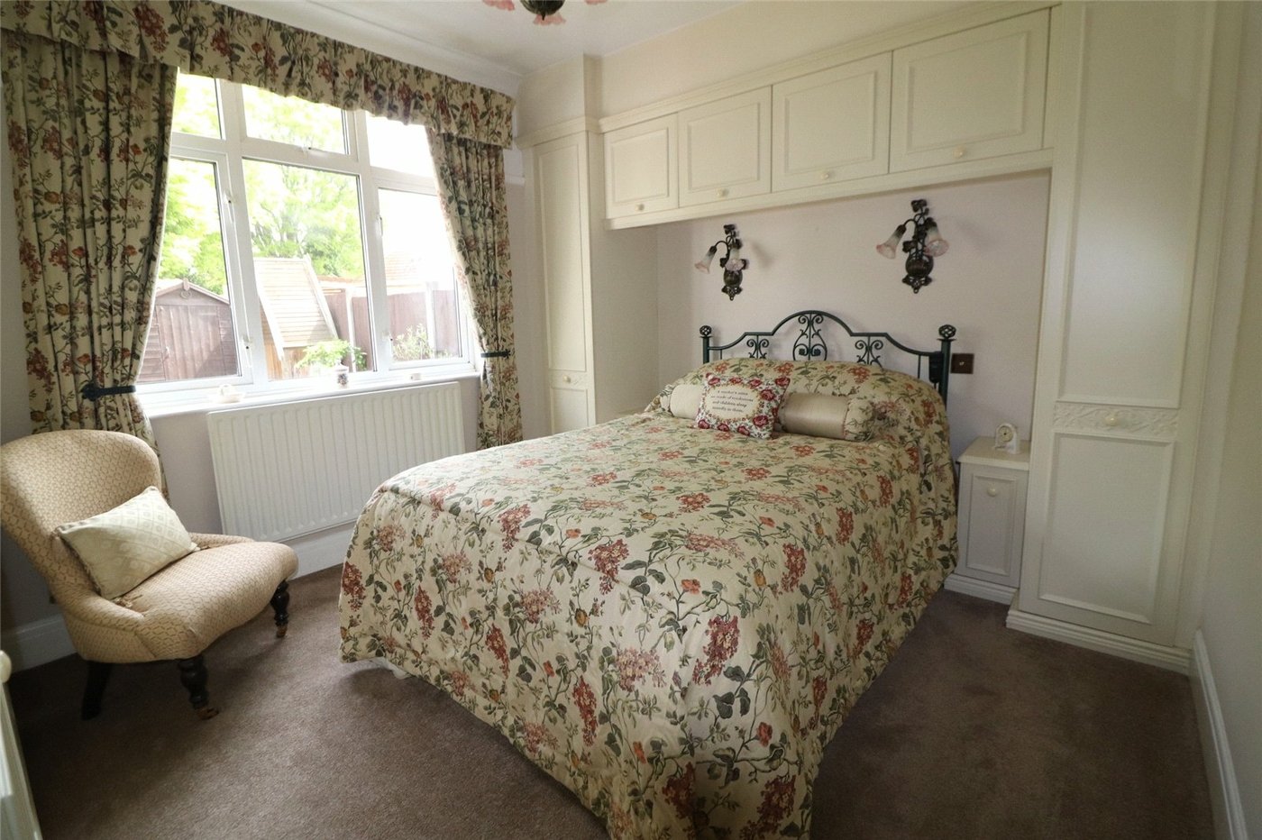 2 bedroom bungalow for sale in Northumberland Heath | Robinson Jackson