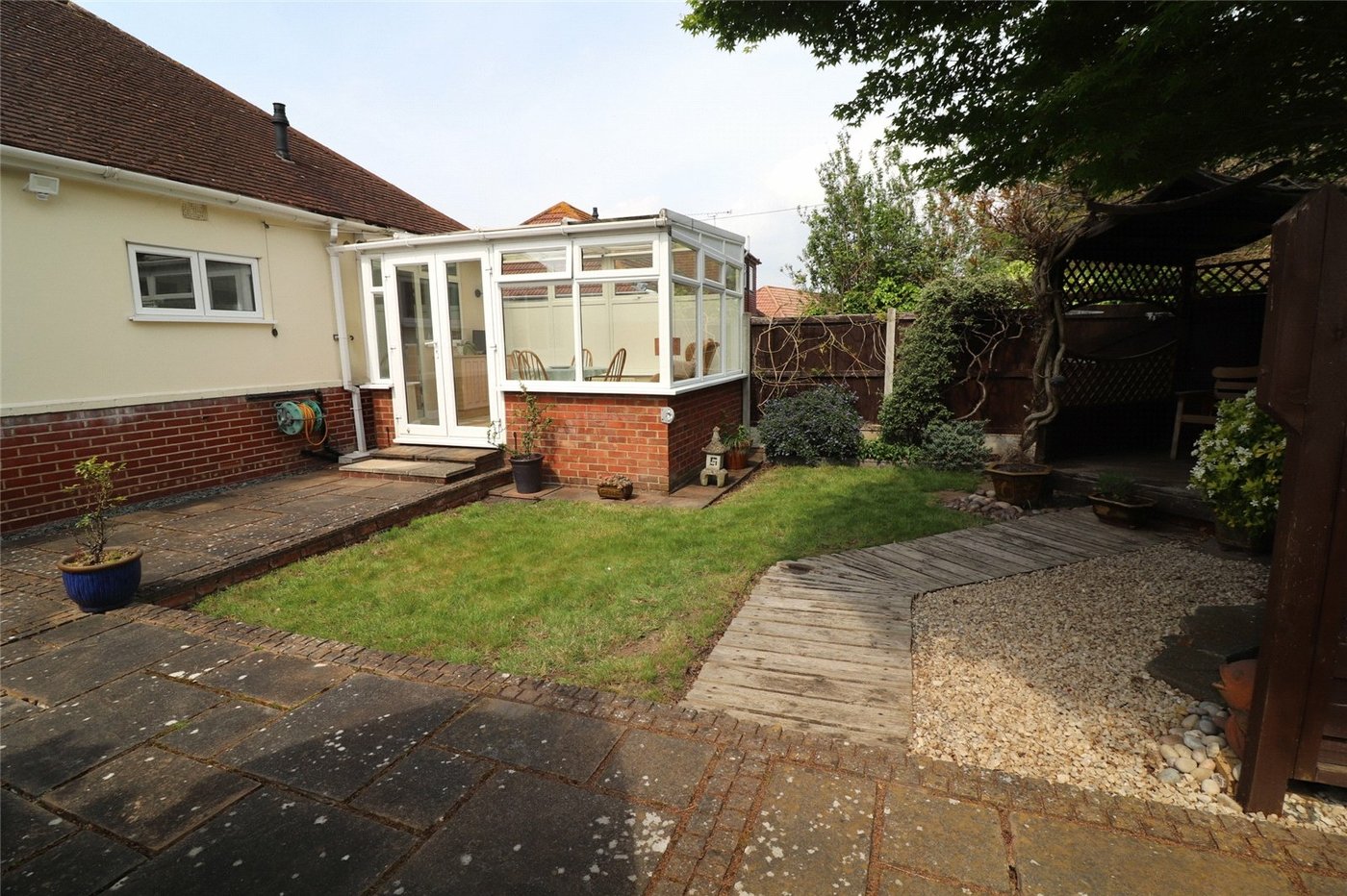 2 bedroom bungalow for sale in Northumberland Heath | Robinson Jackson