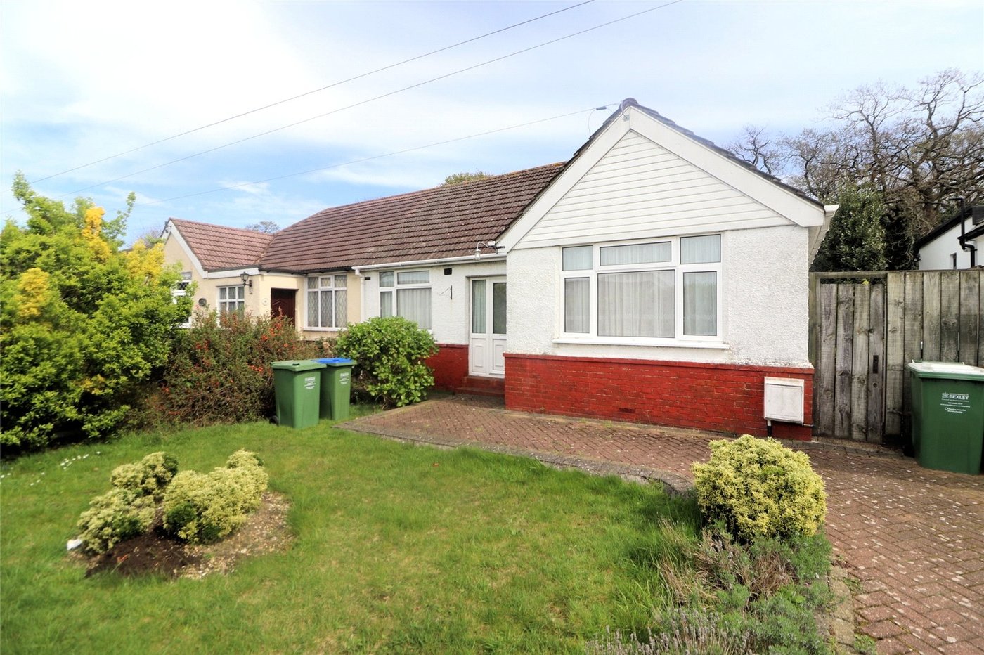 2 bedroom bungalow for sale in Northumberland Heath | Robinson Jackson