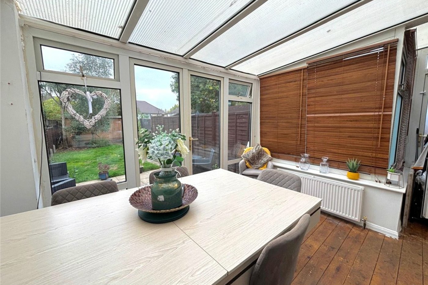 2 bedroom property for sale in Orpington | Robinson Jackson