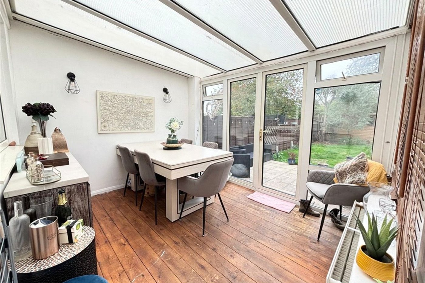 2 bedroom property for sale in Orpington | Robinson Jackson