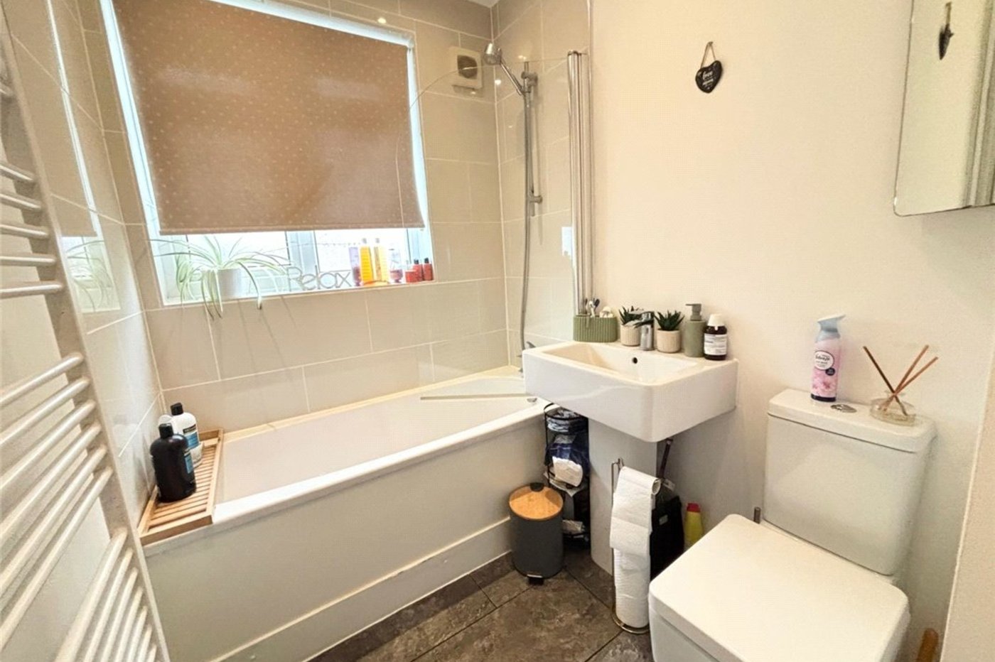 2 bedroom property for sale in Orpington | Robinson Jackson