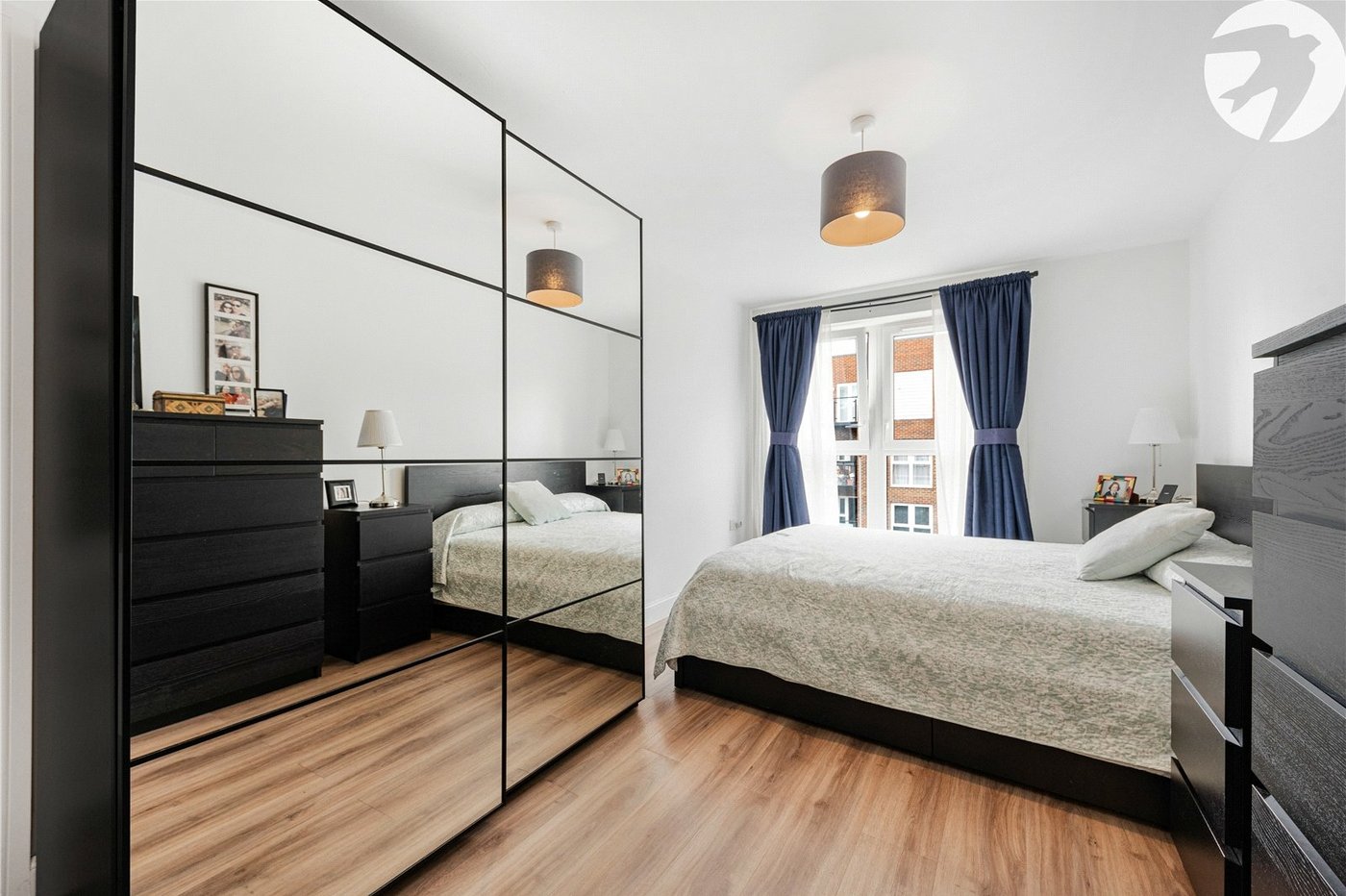 2 bedroom property for sale in Dartford | Robinson Jackson