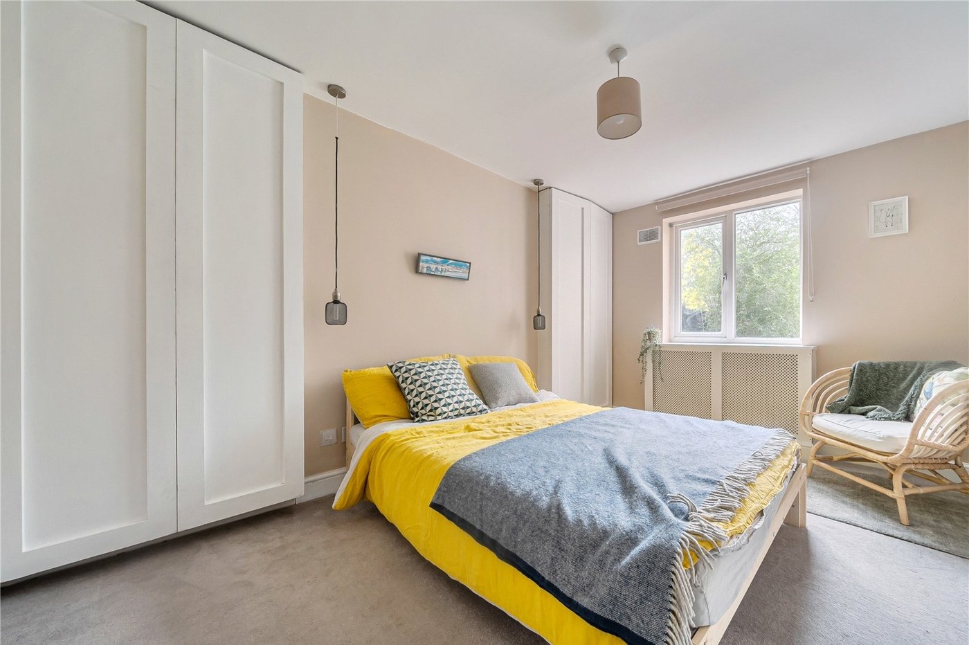 2 bedroom property for sale in London | Robinson Jackson