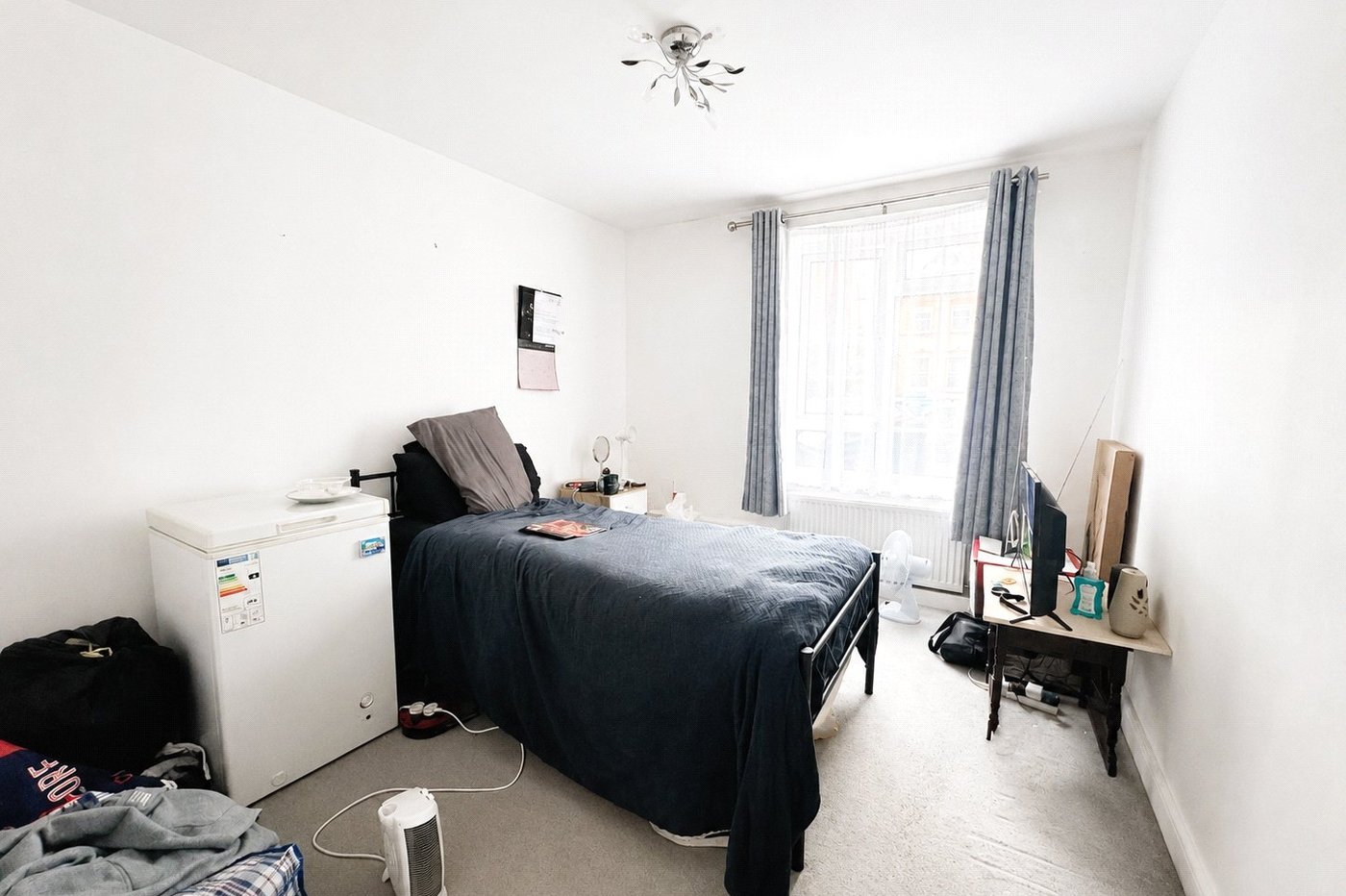 2 bedroom property for sale in Bromley | Robinson Jackson