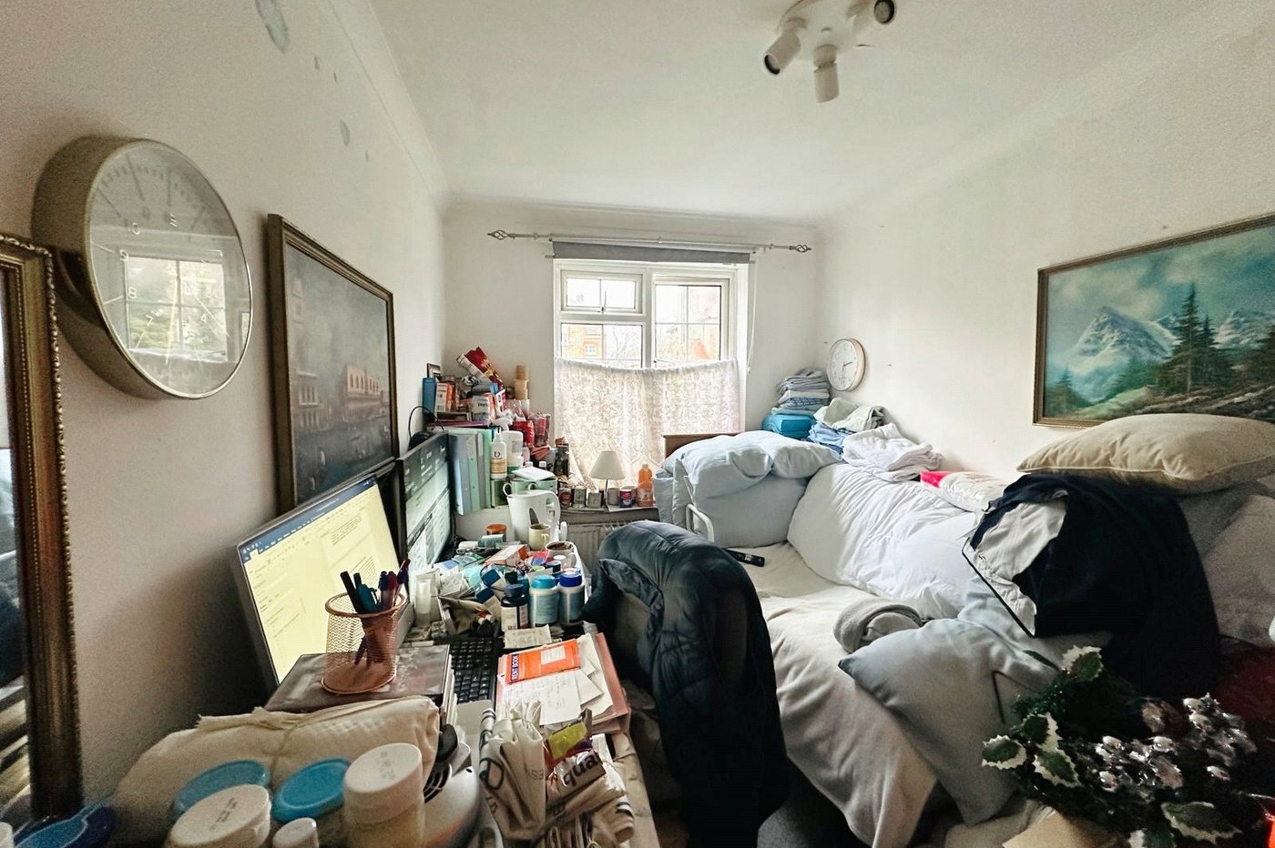 2 bedroom property for sale in Bromley | Robinson Jackson