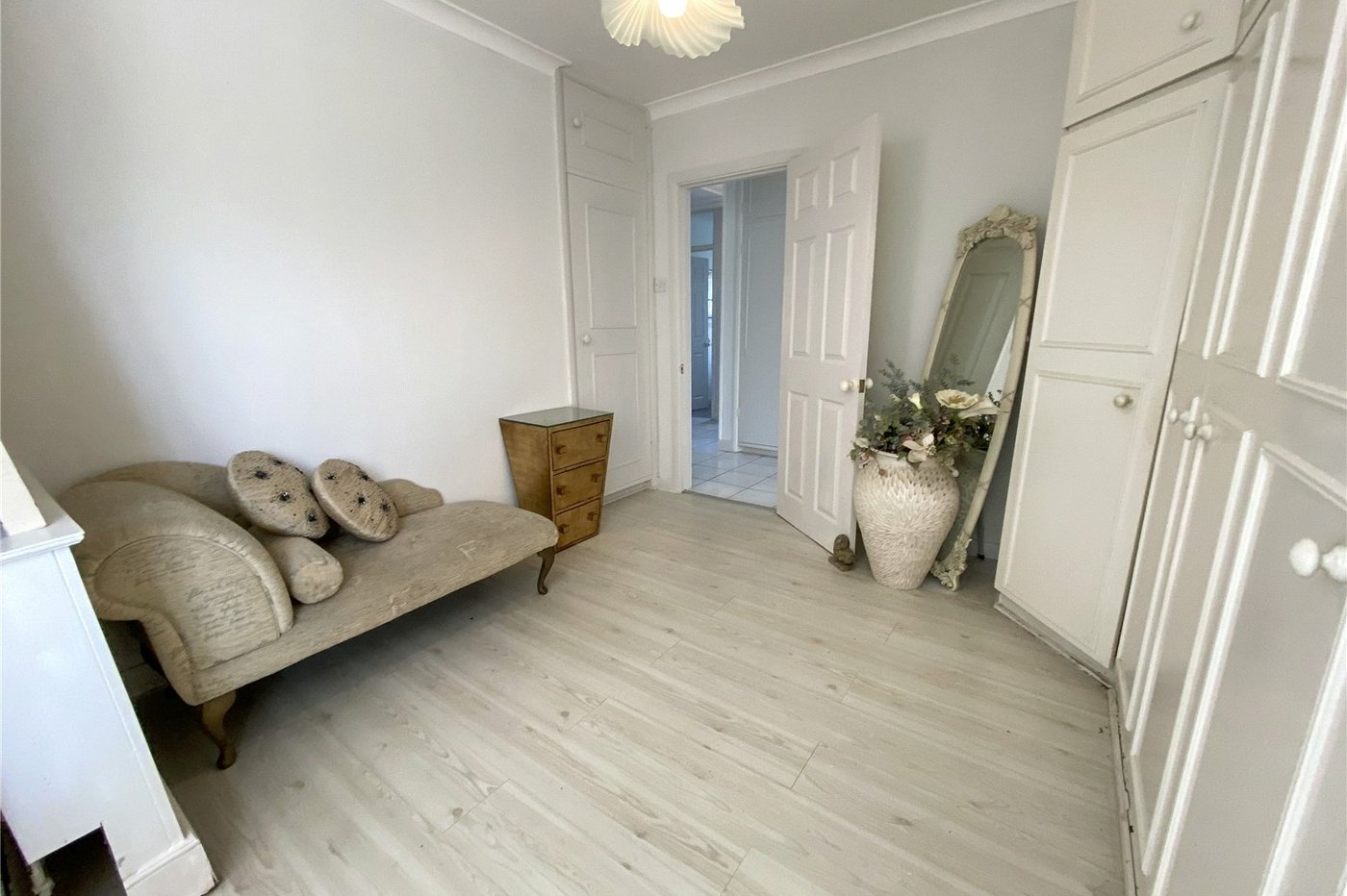 3 bedroom bungalow for sale in Bexley | Robinson Jackson