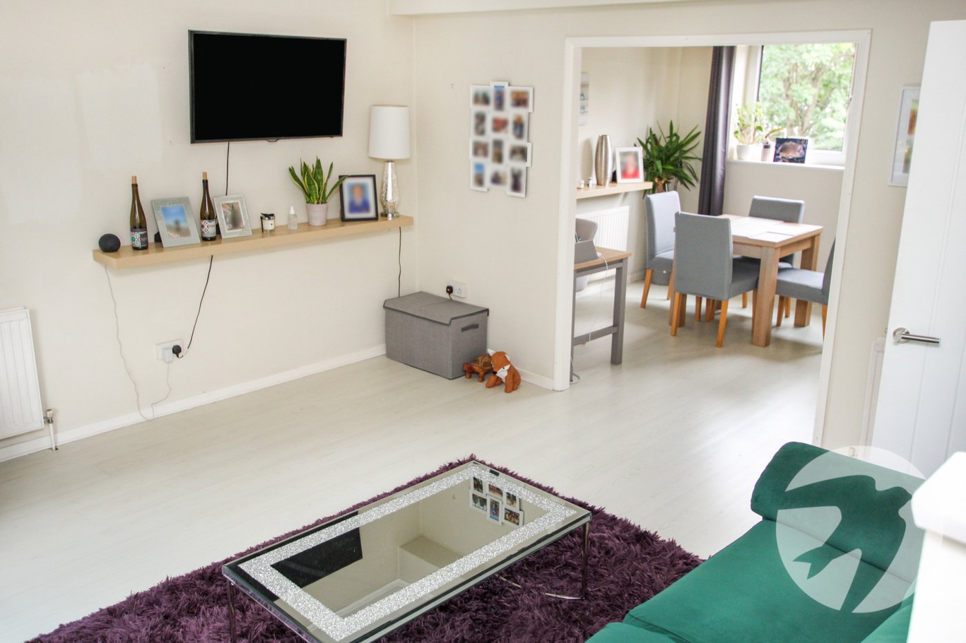 2 bedroom property for sale in London | Robinson Jackson