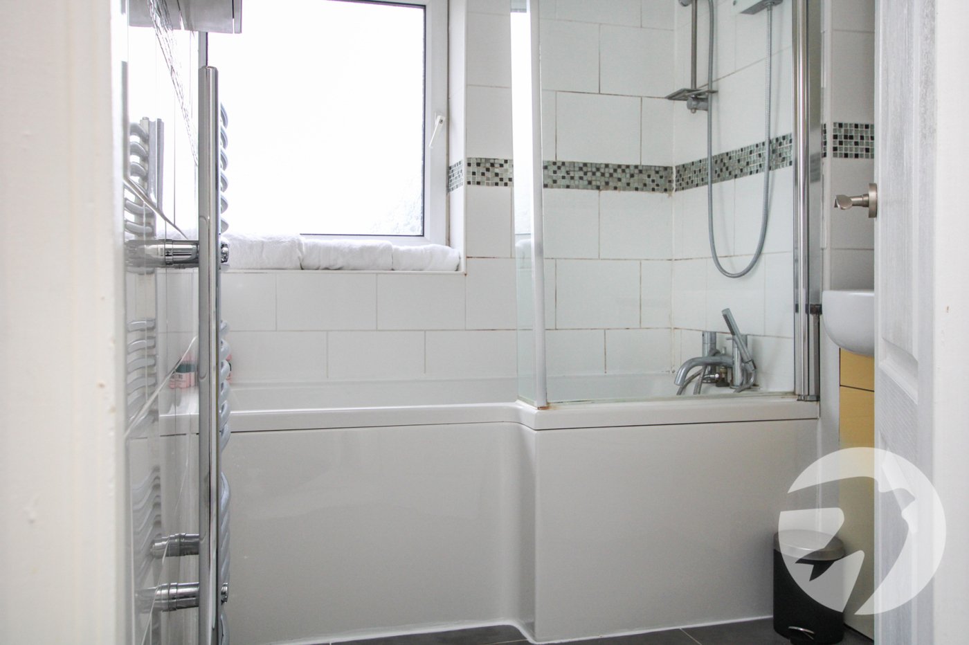 2 bedroom property for sale in London | Robinson Jackson