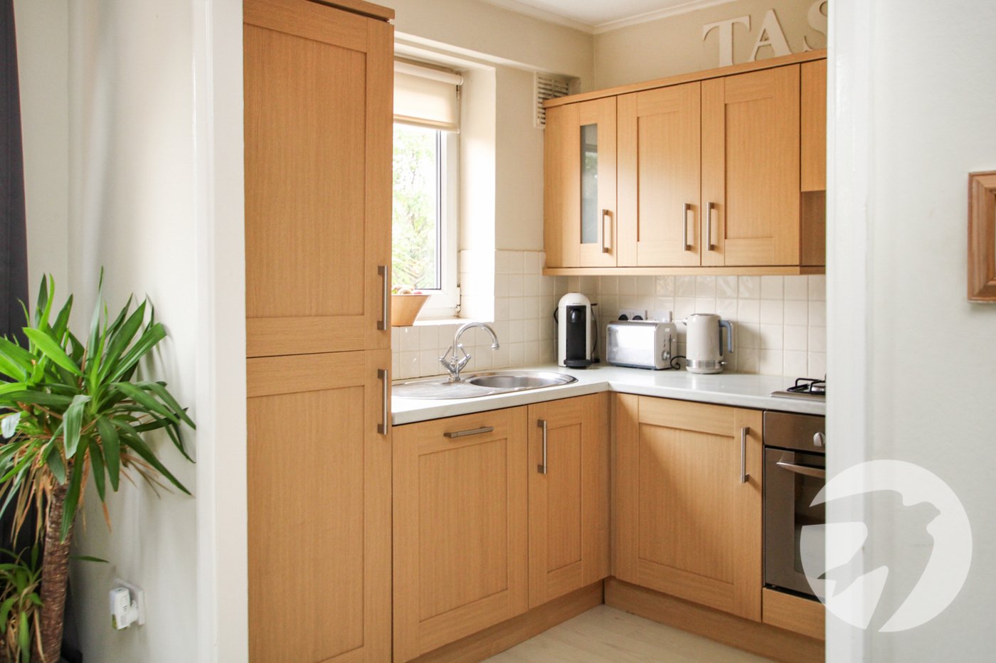 2 bedroom property for sale in London | Robinson Jackson