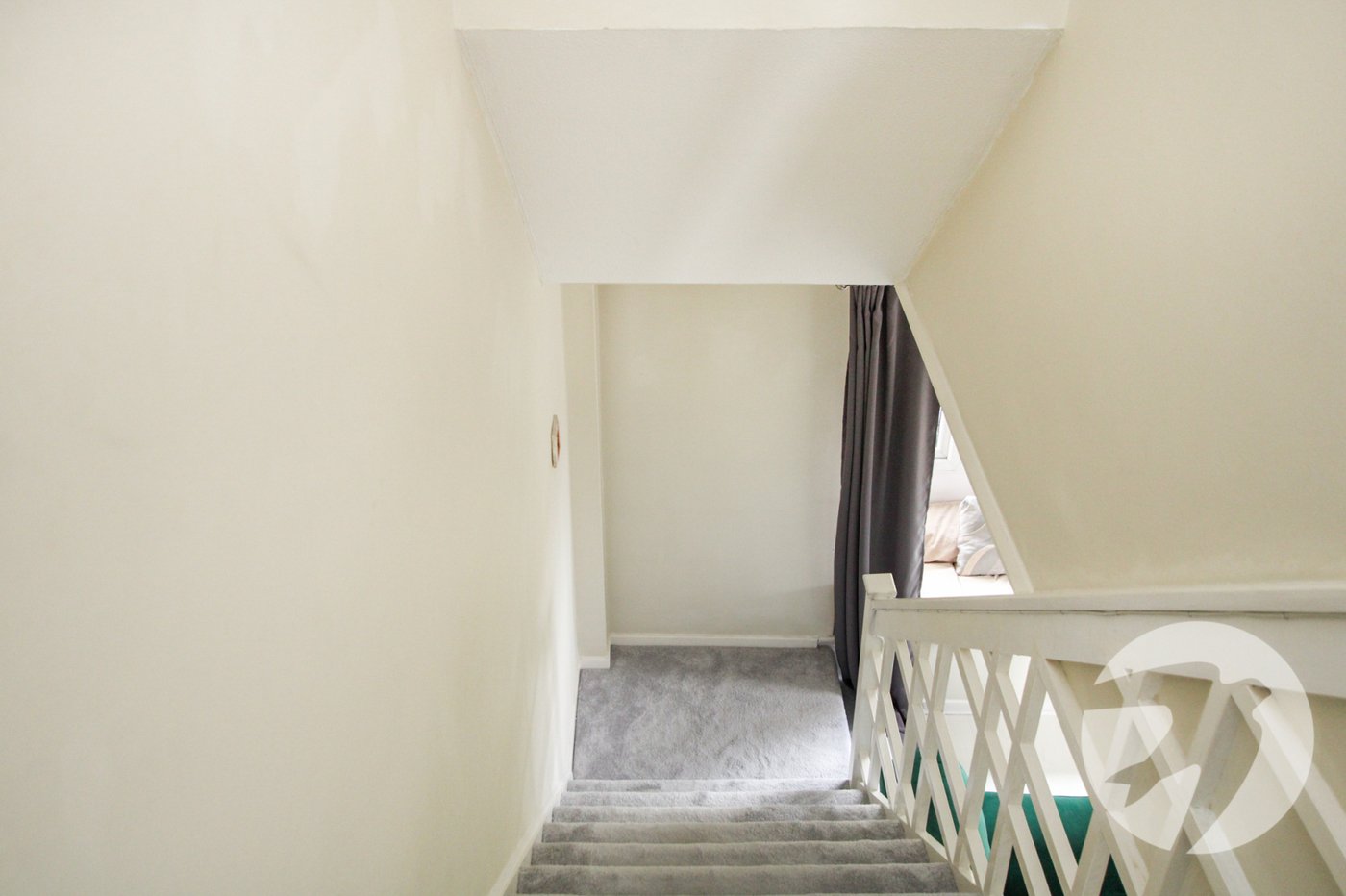 2 bedroom property for sale in London | Robinson Jackson