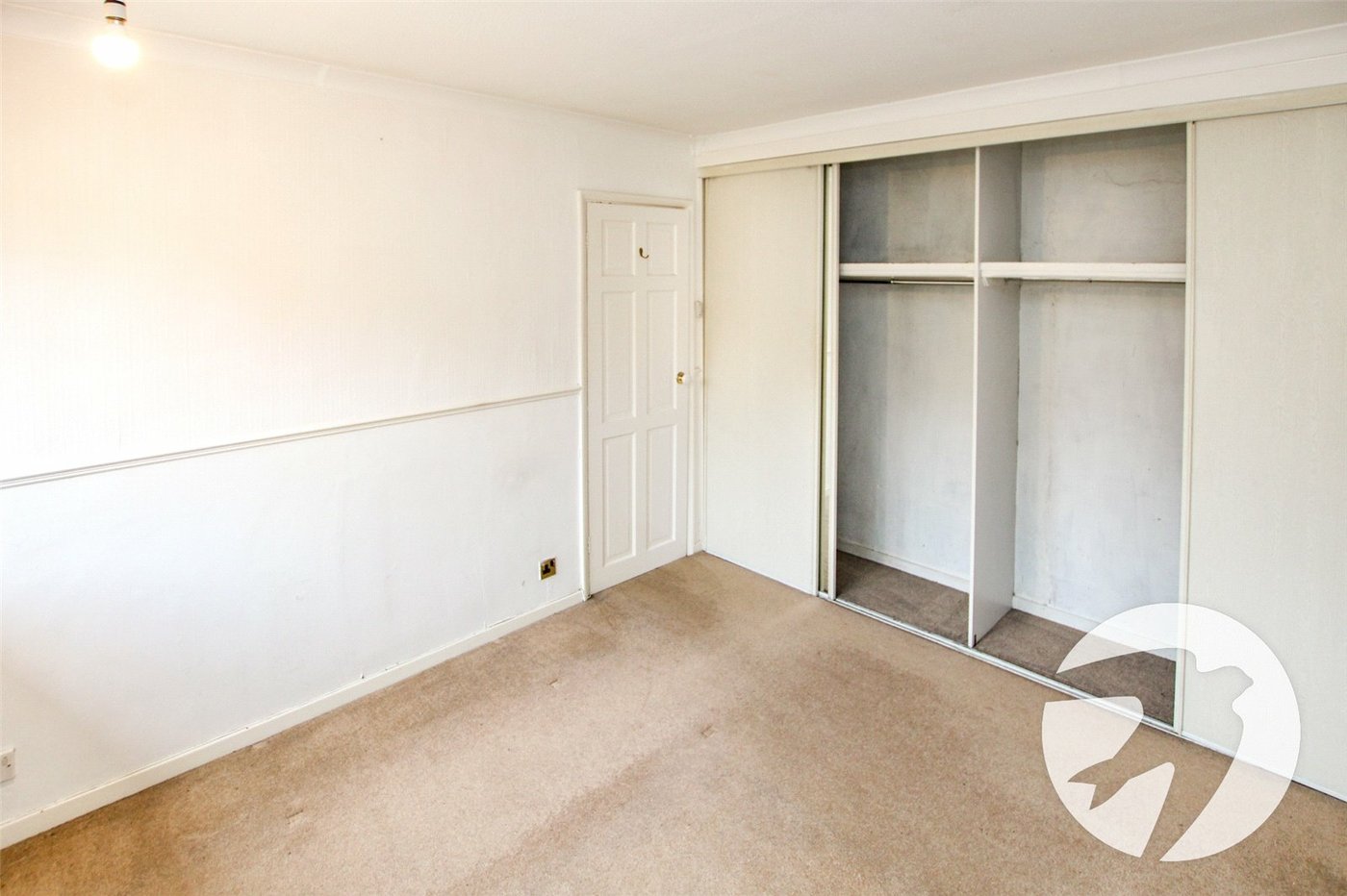 2 bedroom property for sale in London | Robinson Jackson