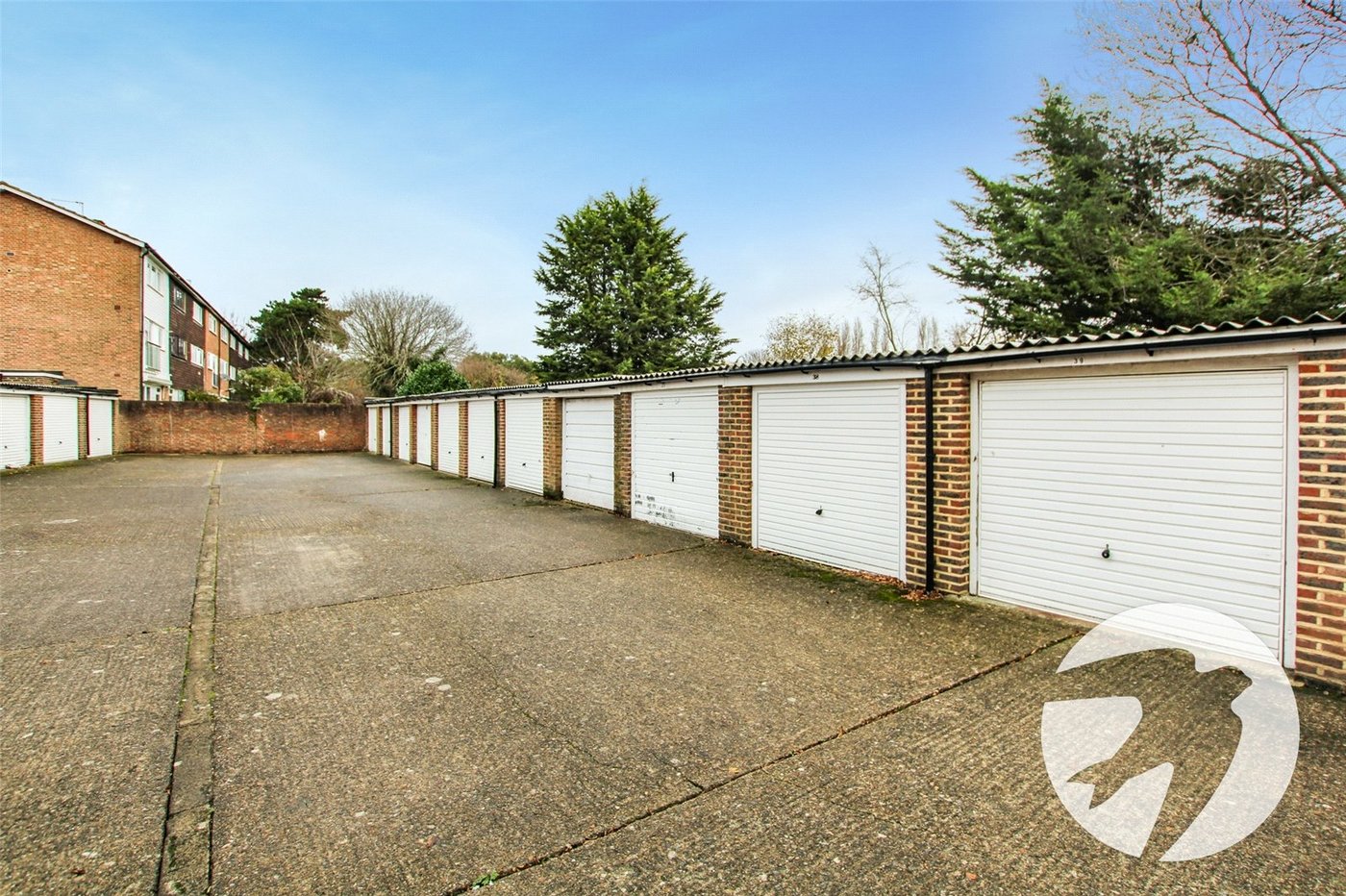 2 bedroom property for sale in London | Robinson Jackson