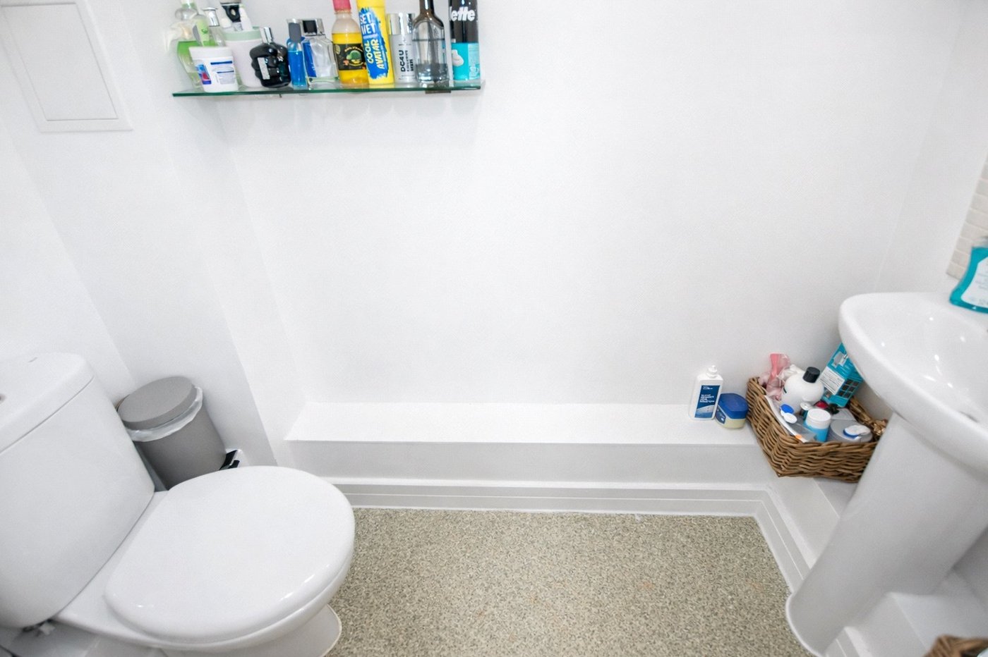 3 bedroom property for sale in London | Robinson Jackson