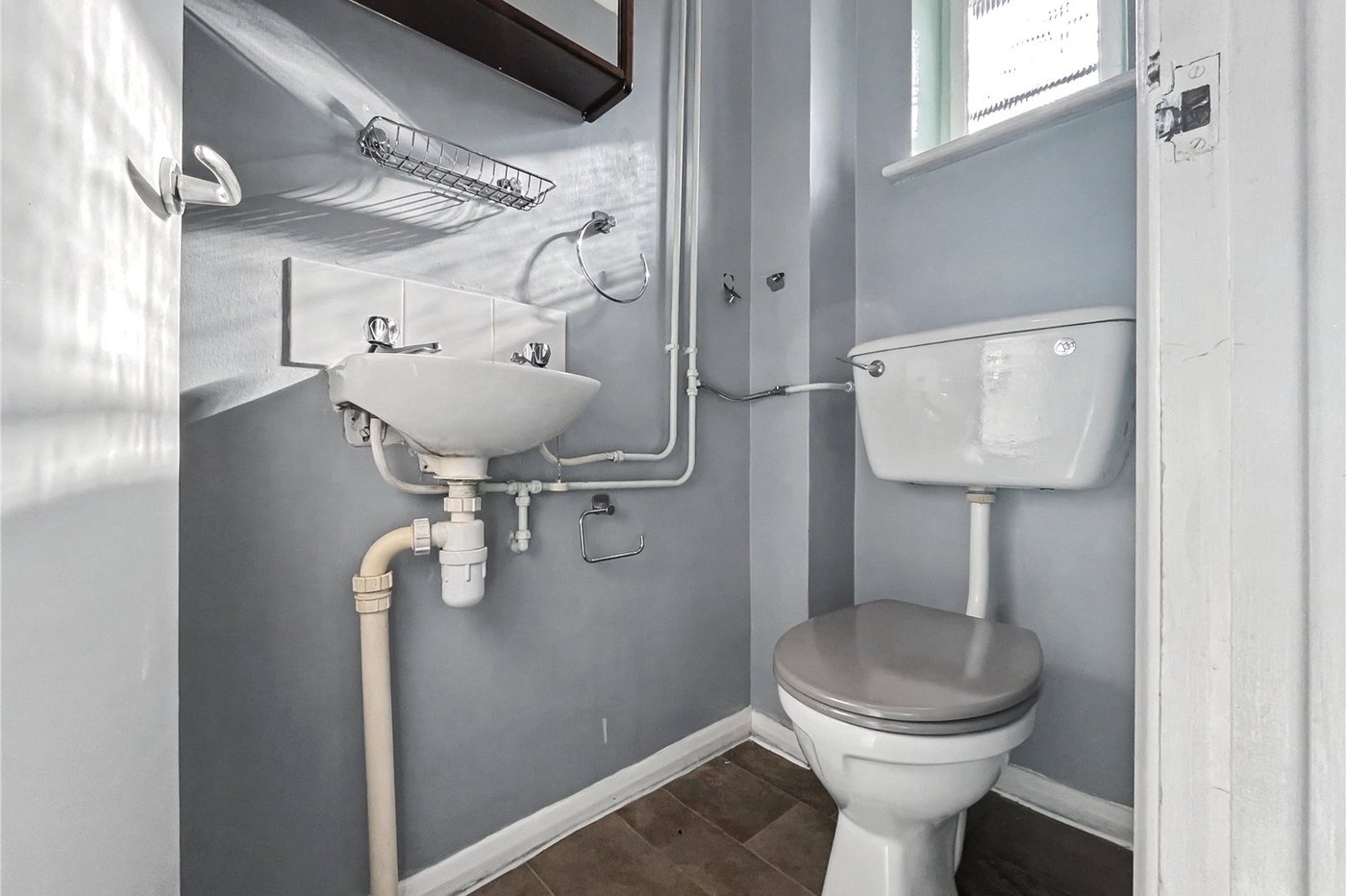 4 bedroom house for sale in Rainham | Robinson Michael & Jackson