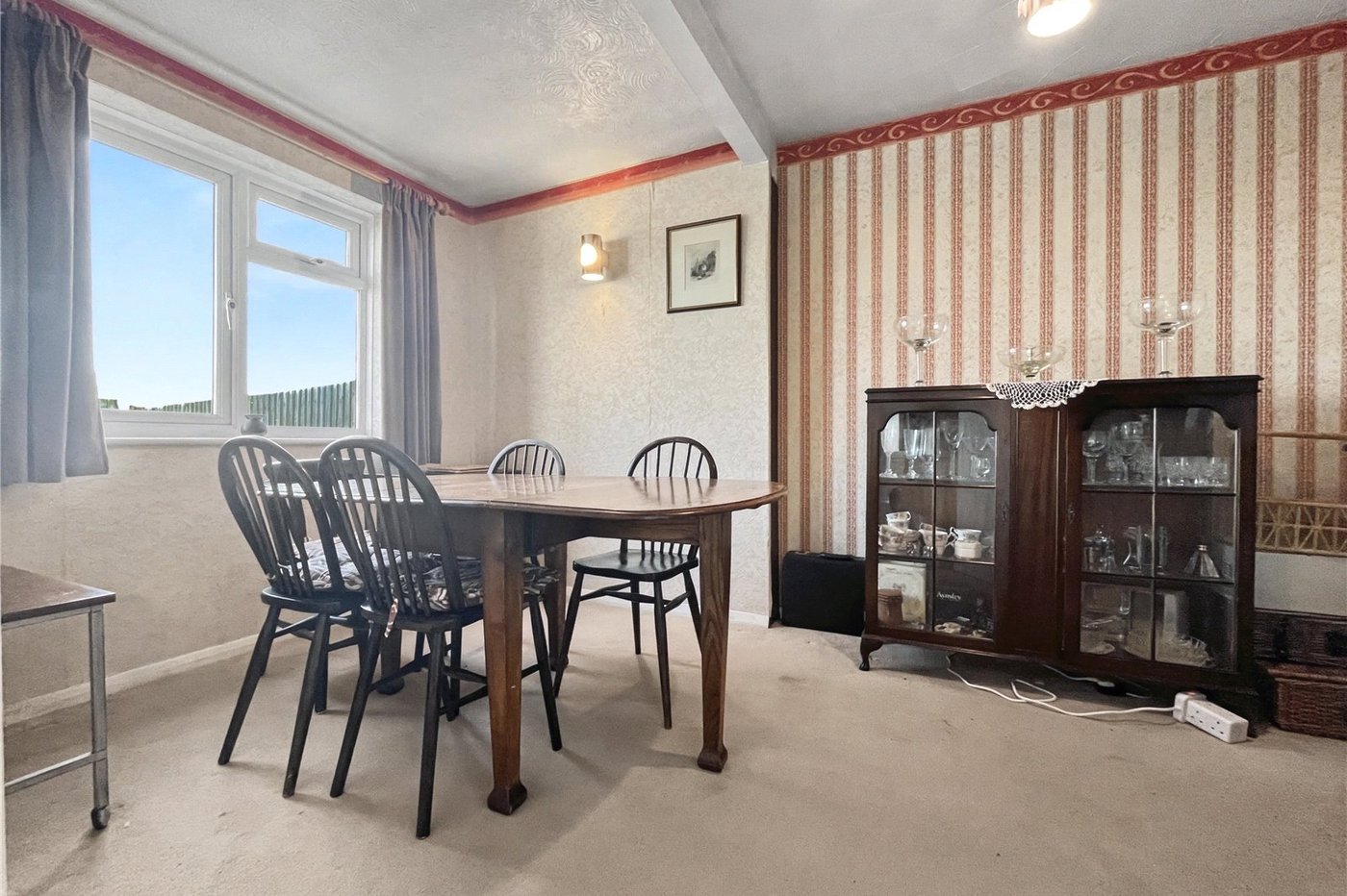 4 bedroom house for sale in Rainham | Robinson Michael & Jackson