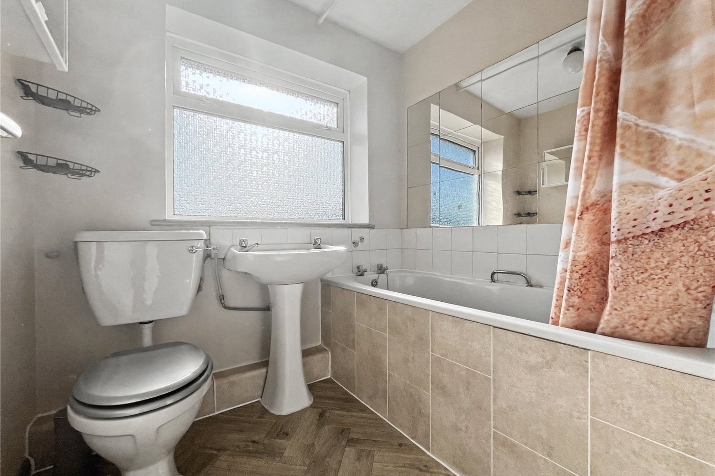 4 bedroom house for sale in Rainham | Robinson Michael & Jackson