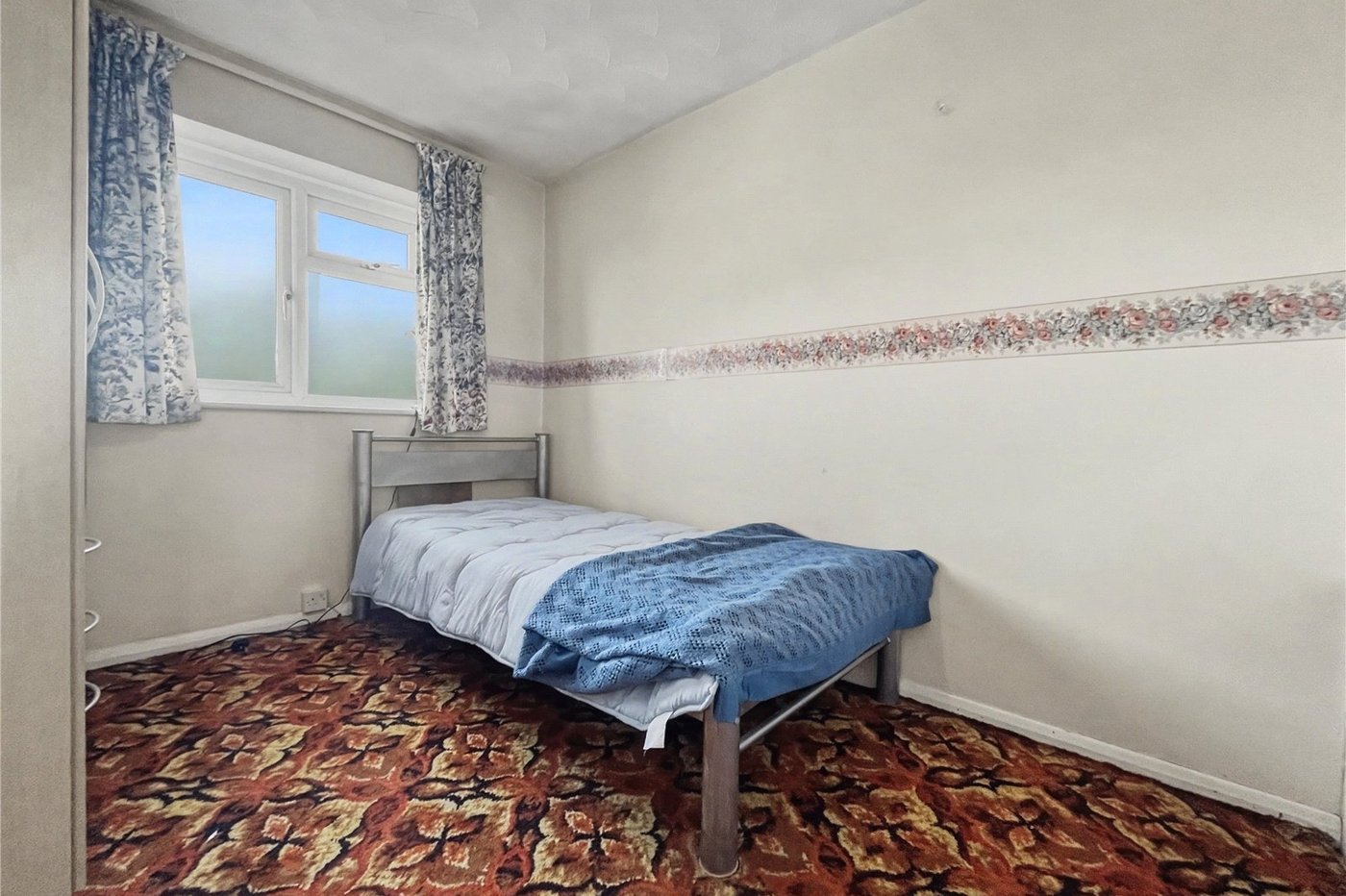 4 bedroom house for sale in Rainham | Robinson Michael & Jackson