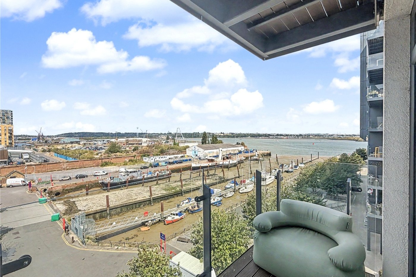 3 bedroom property for sale in Gillingham | Robinson Michael & Jackson
