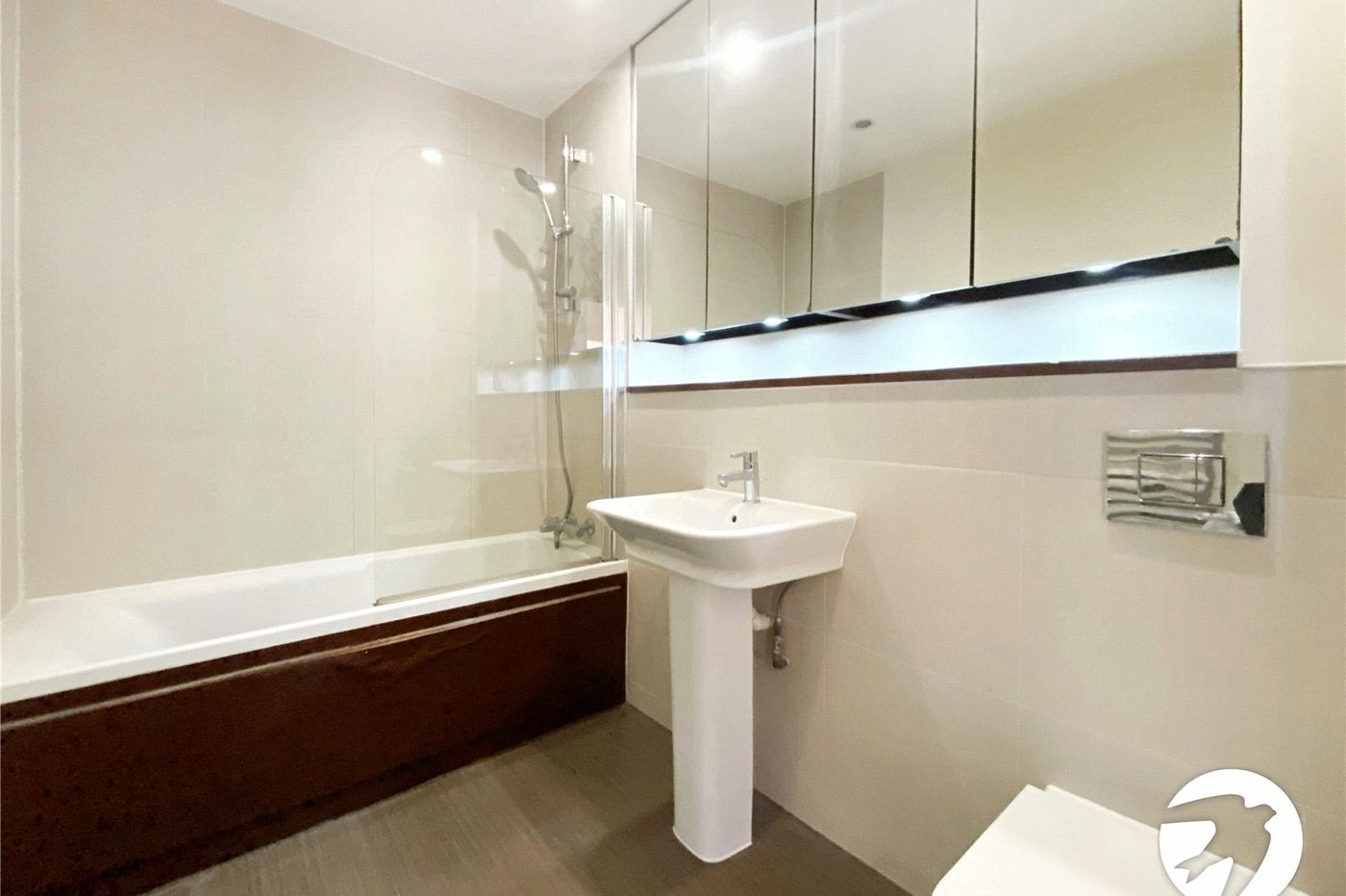 3 bedroom property for sale in Gillingham | Robinson Michael & Jackson