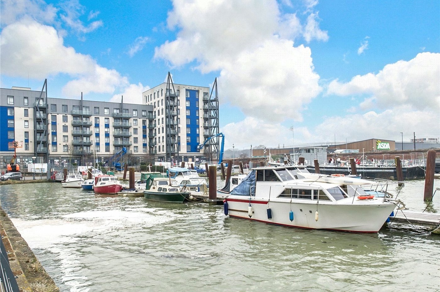 3 bedroom property for sale in Gillingham | Robinson Michael & Jackson