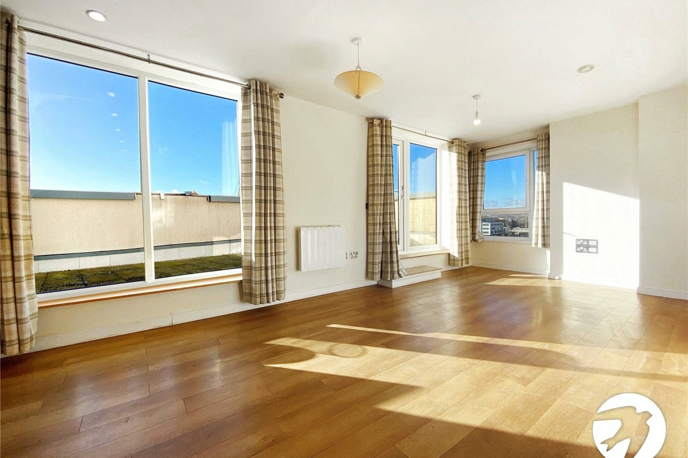 3 bedroom property for sale in Gillingham | Robinson Michael & Jackson