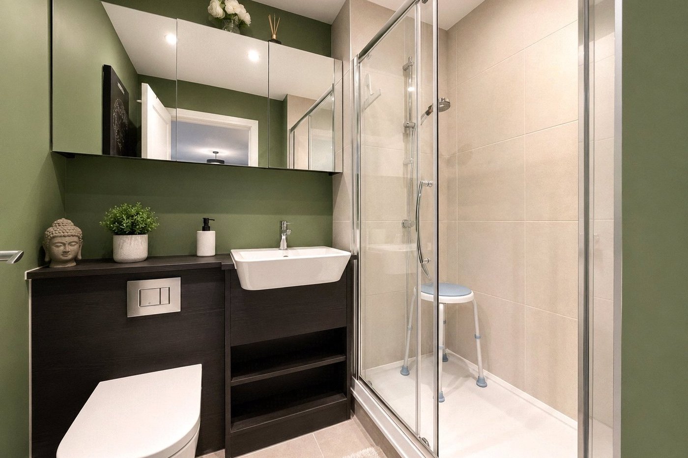 3 bedroom property for sale in Gillingham | Robinson Michael & Jackson