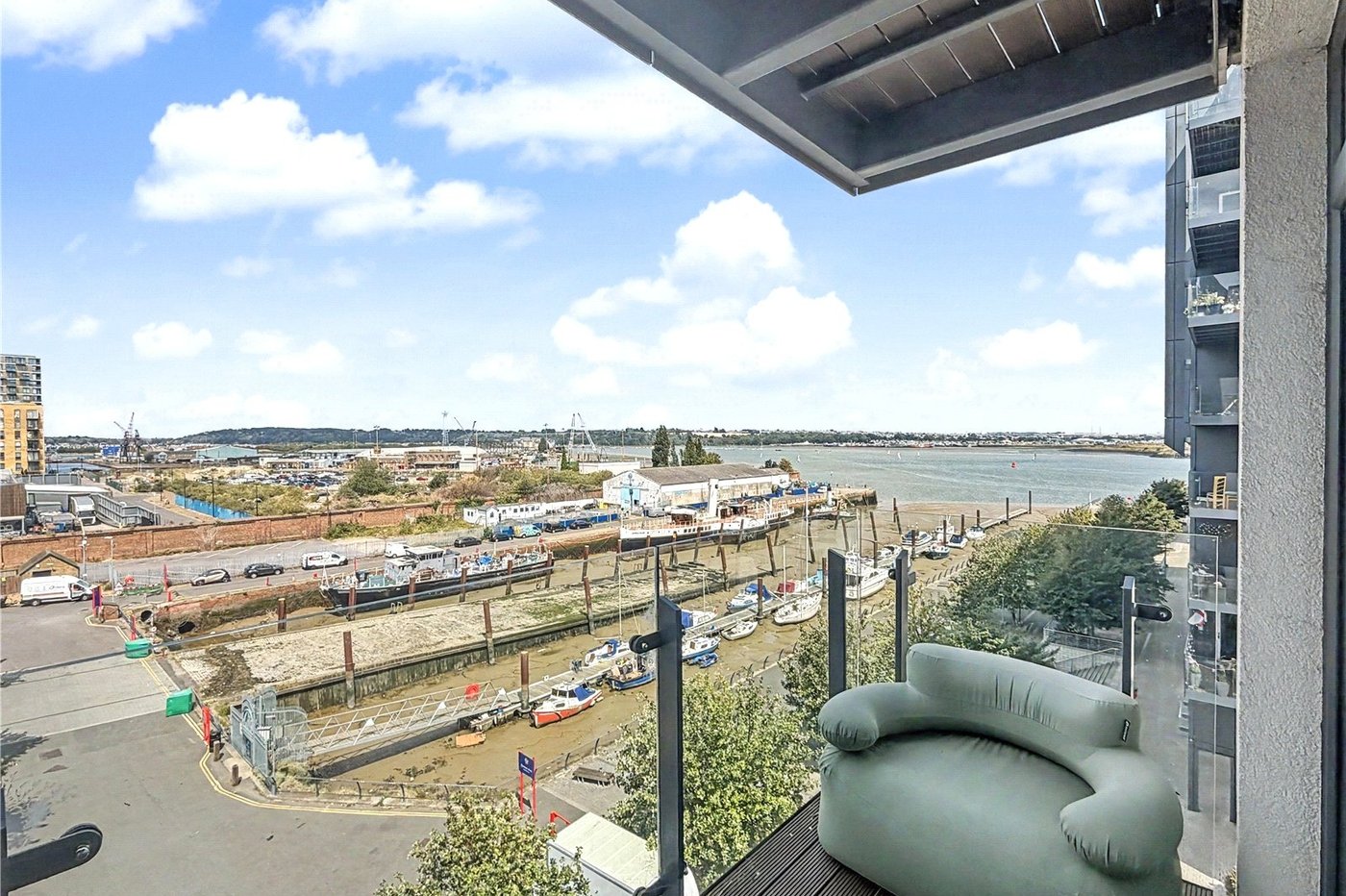 3 bedroom property for sale in Gillingham | Robinson Michael & Jackson