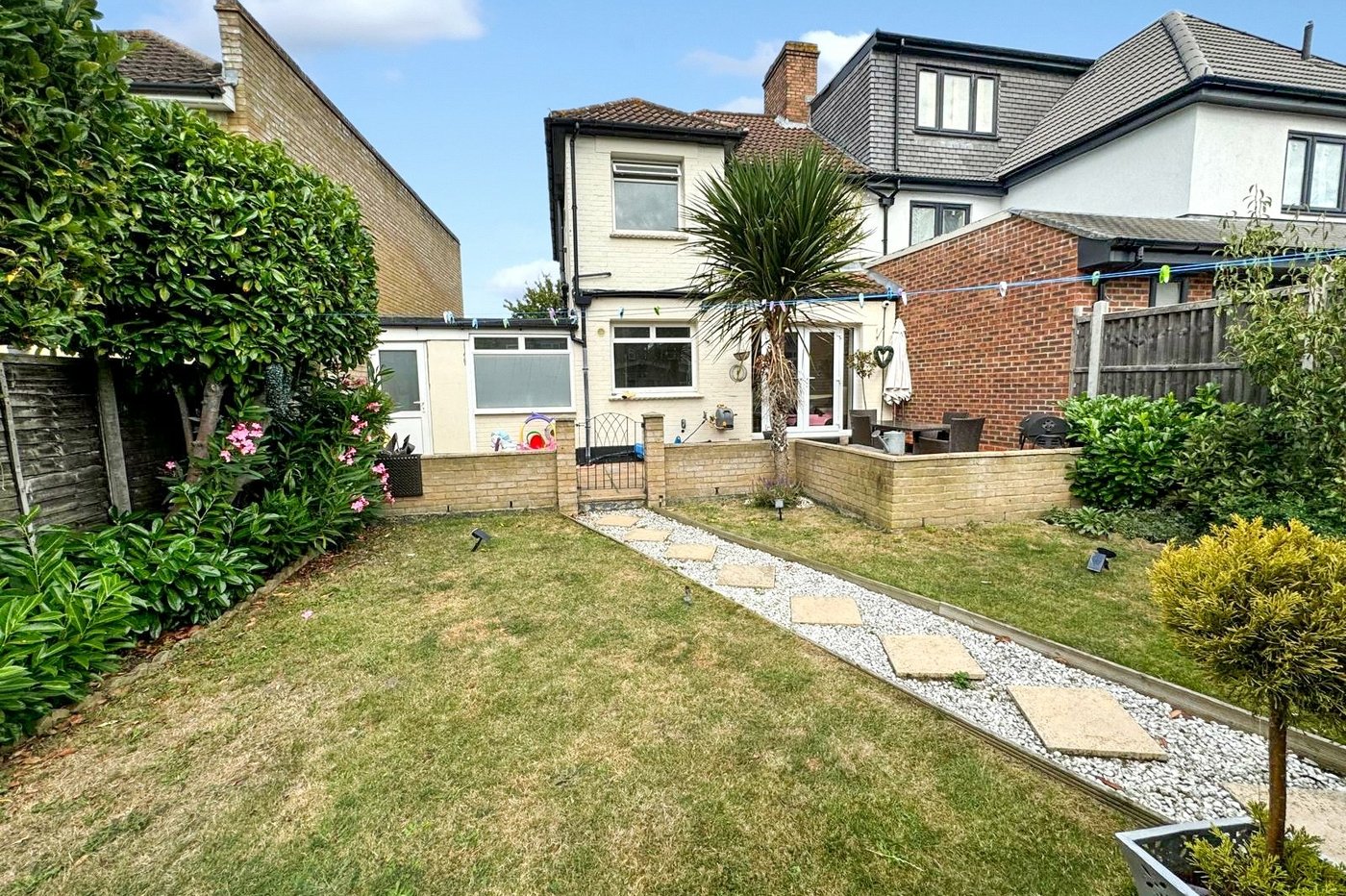 4 bedroom house for sale in Welling | Robinson Jackson