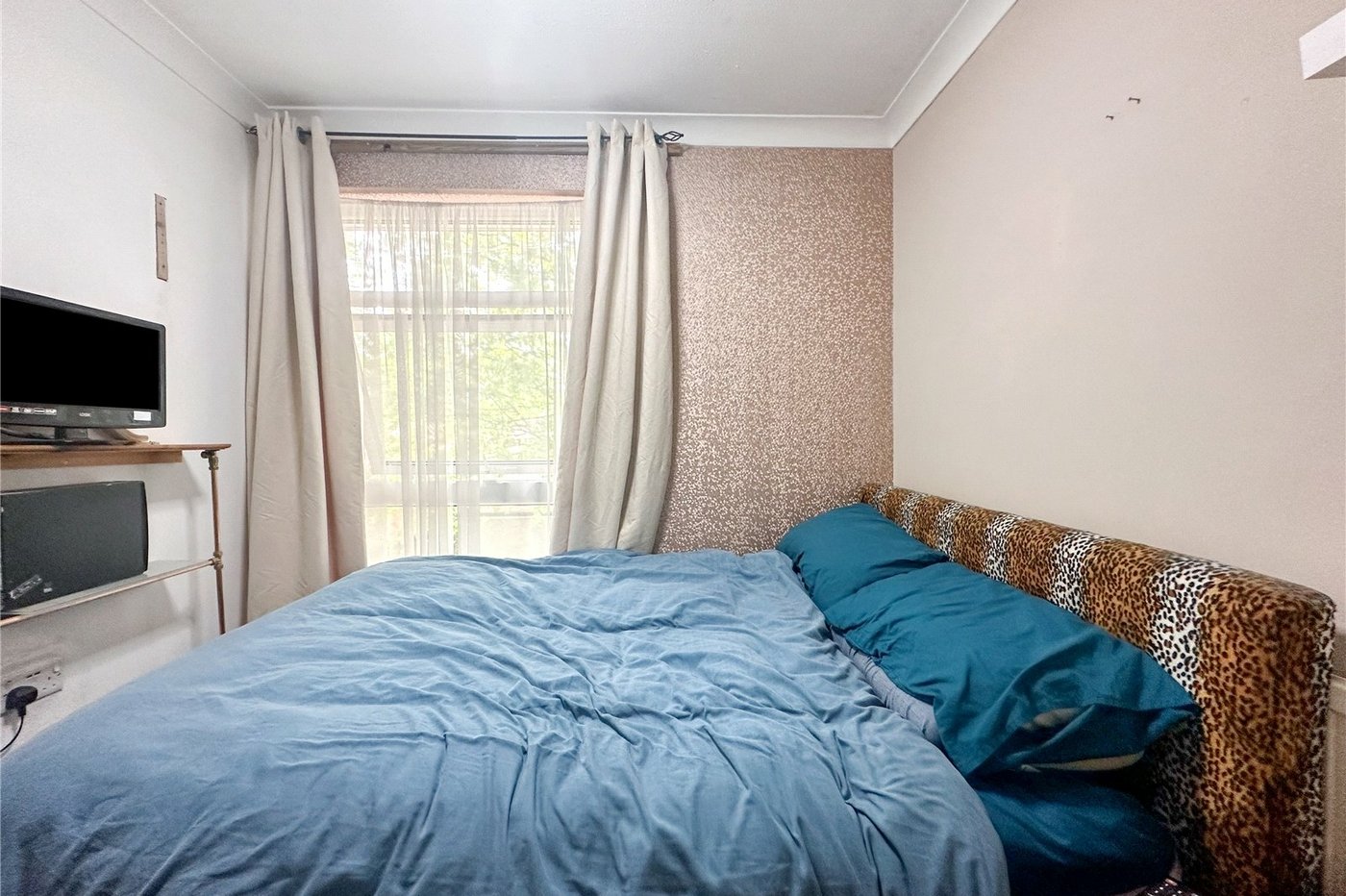 3 bedroom house for sale in Gillingham | Robinson Michael & Jackson