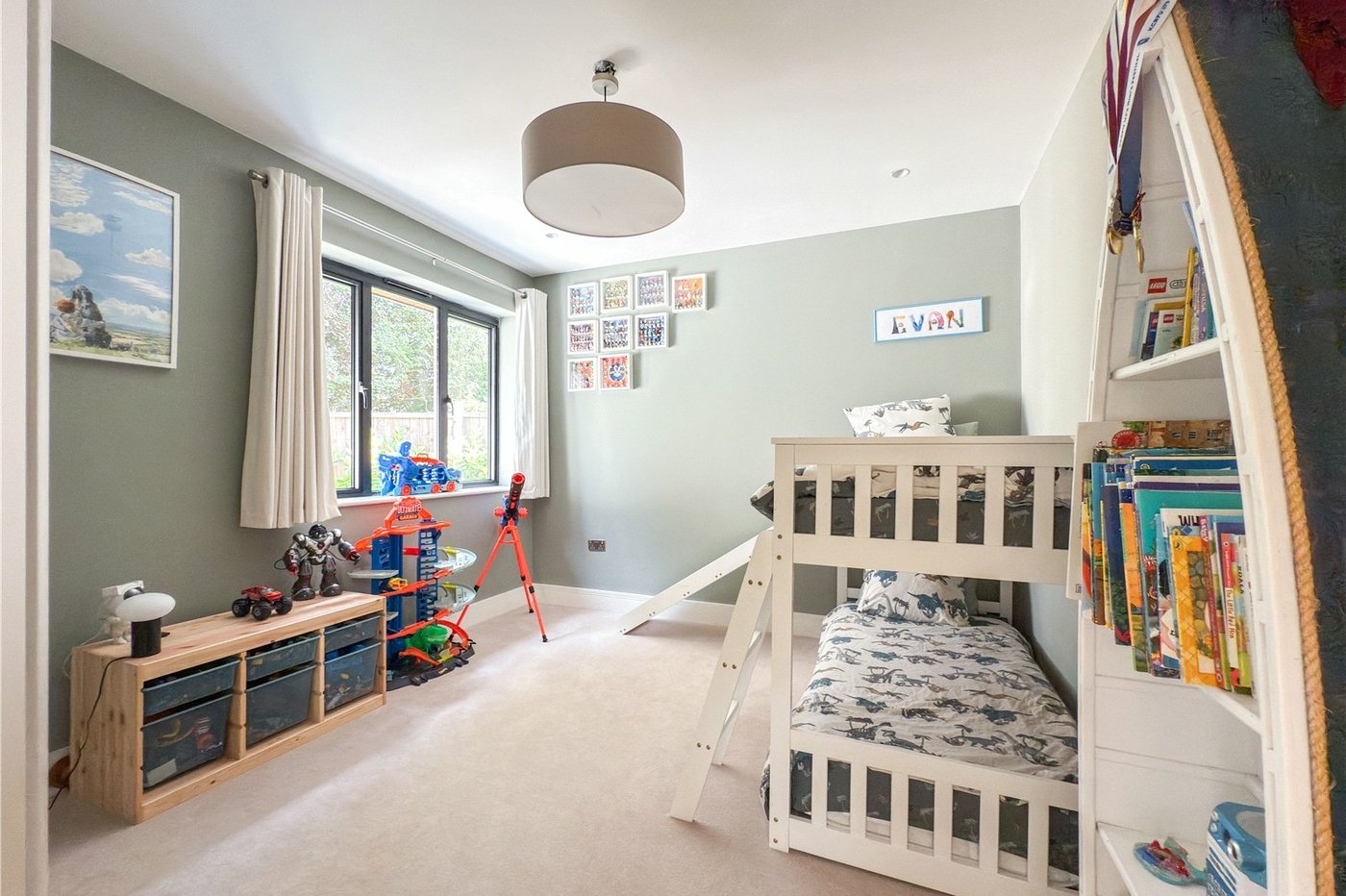 4 bedroom bungalow for sale in Crockenhill | Robinson Jackson