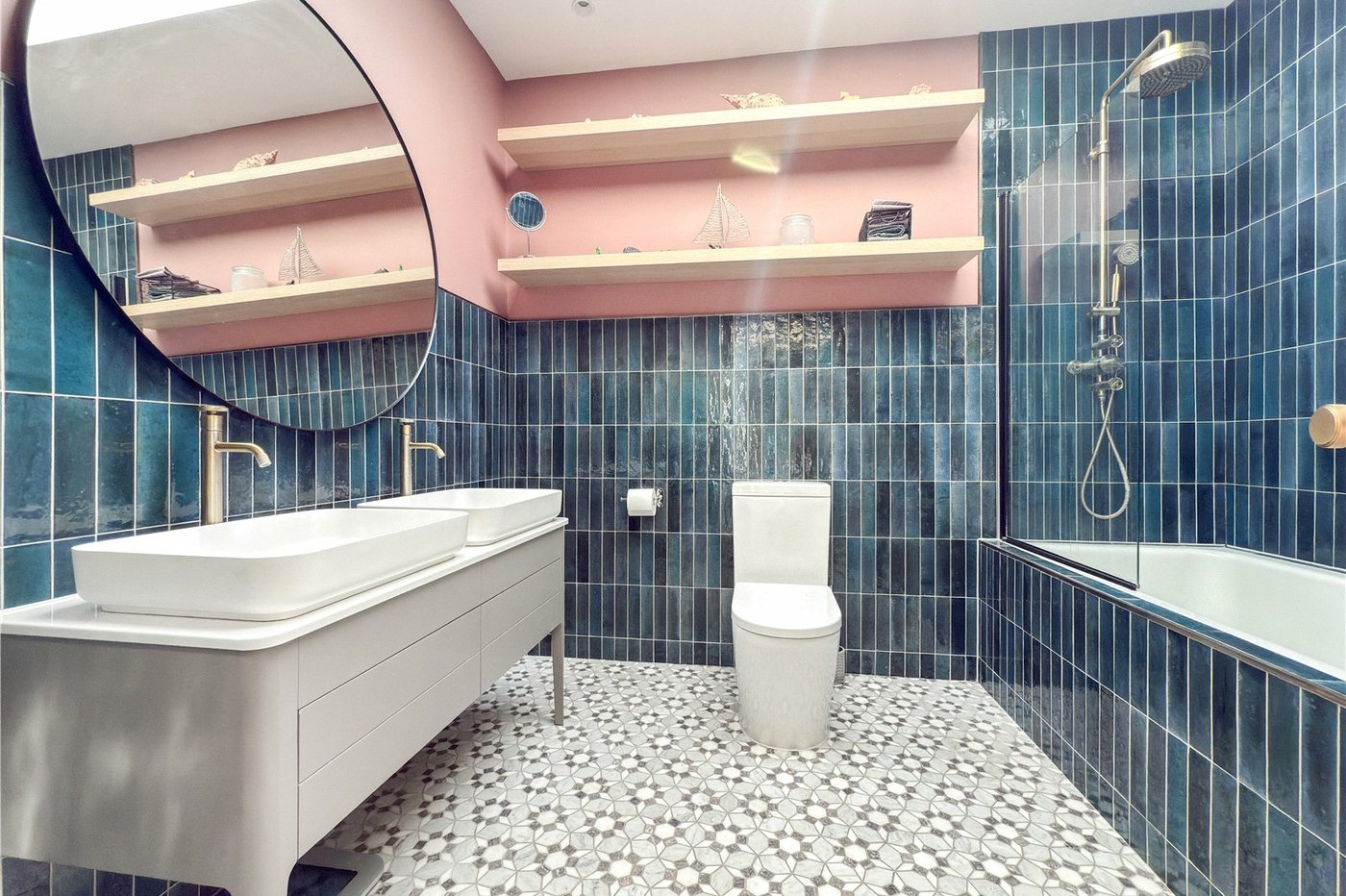 4 bedroom bungalow for sale in Crockenhill | Robinson Jackson