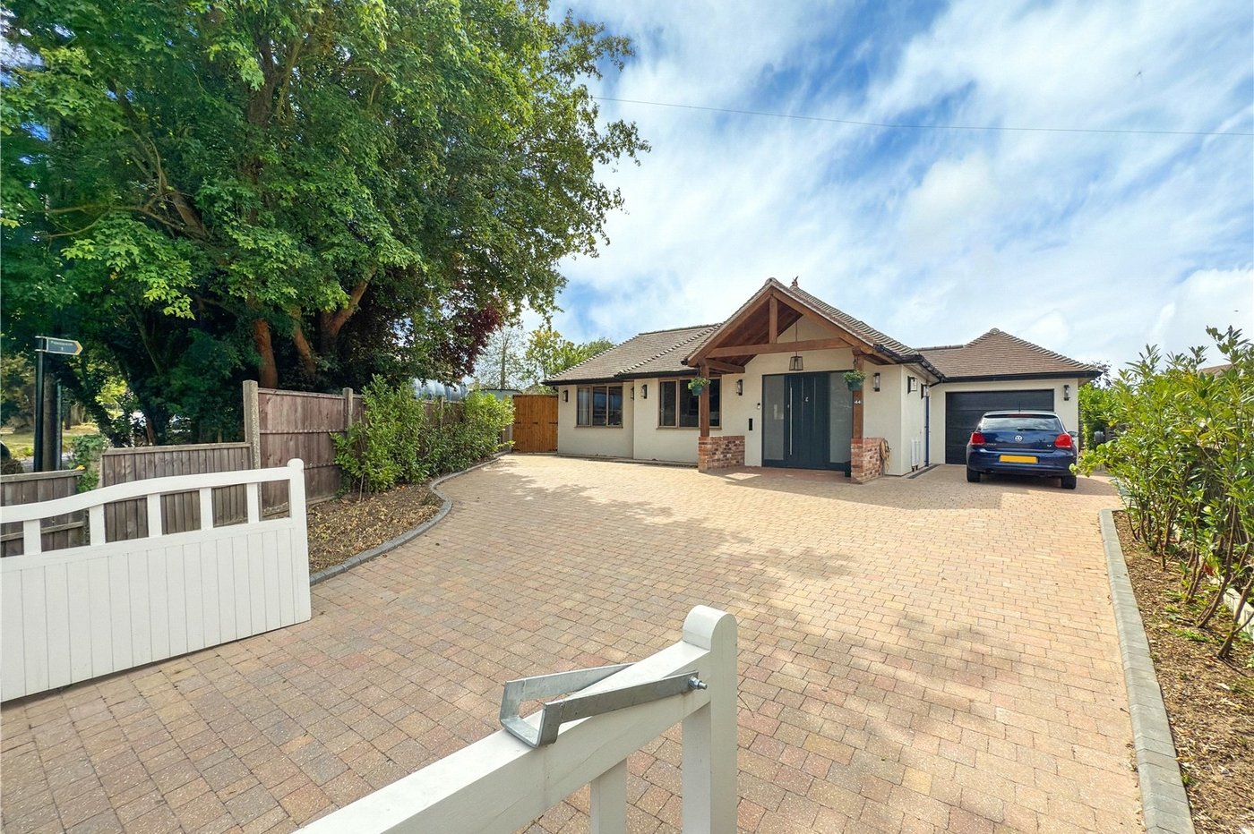 4 bedroom bungalow for sale in Crockenhill | Robinson Jackson