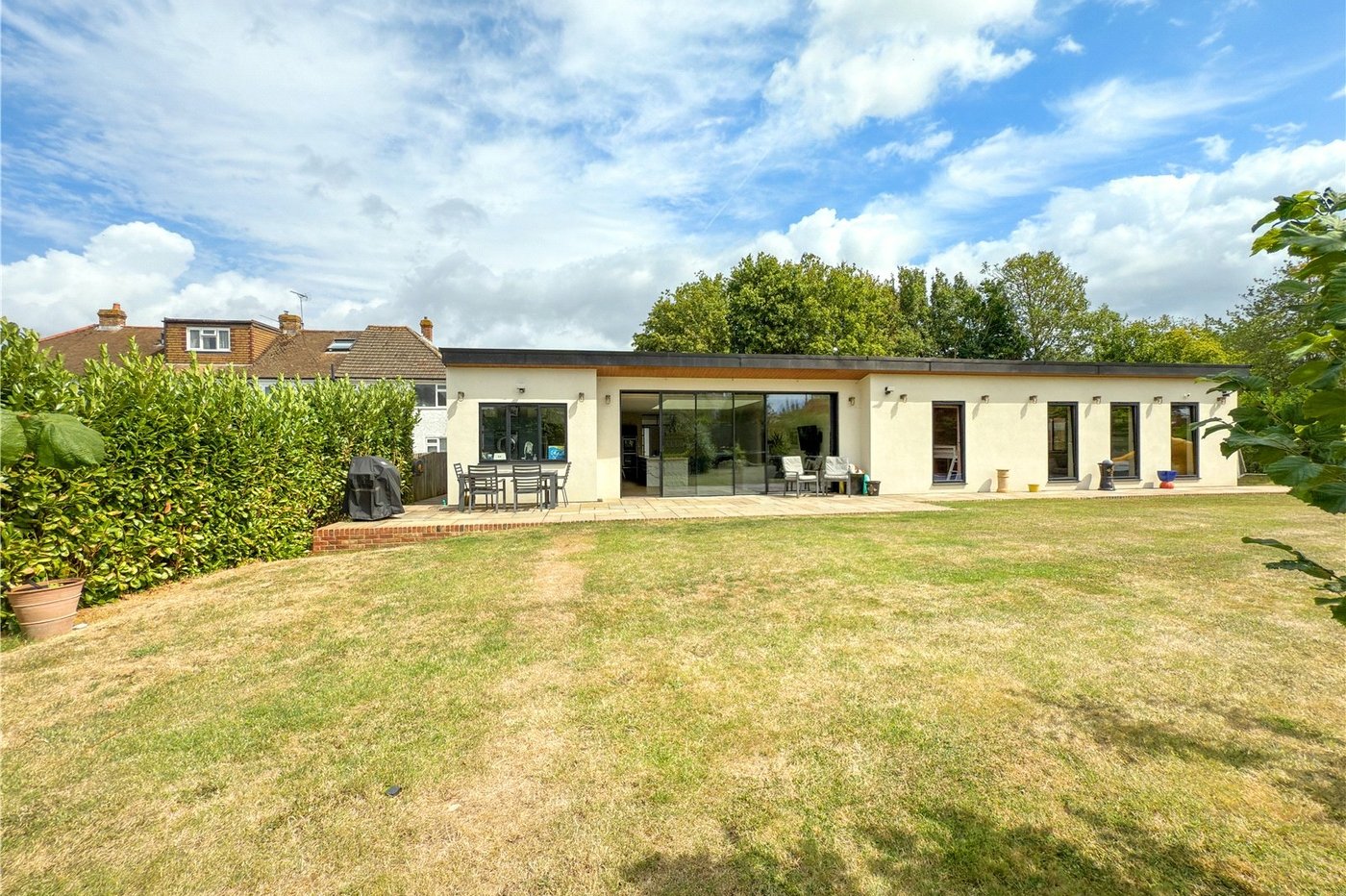 4 bedroom bungalow for sale in Crockenhill | Robinson Jackson