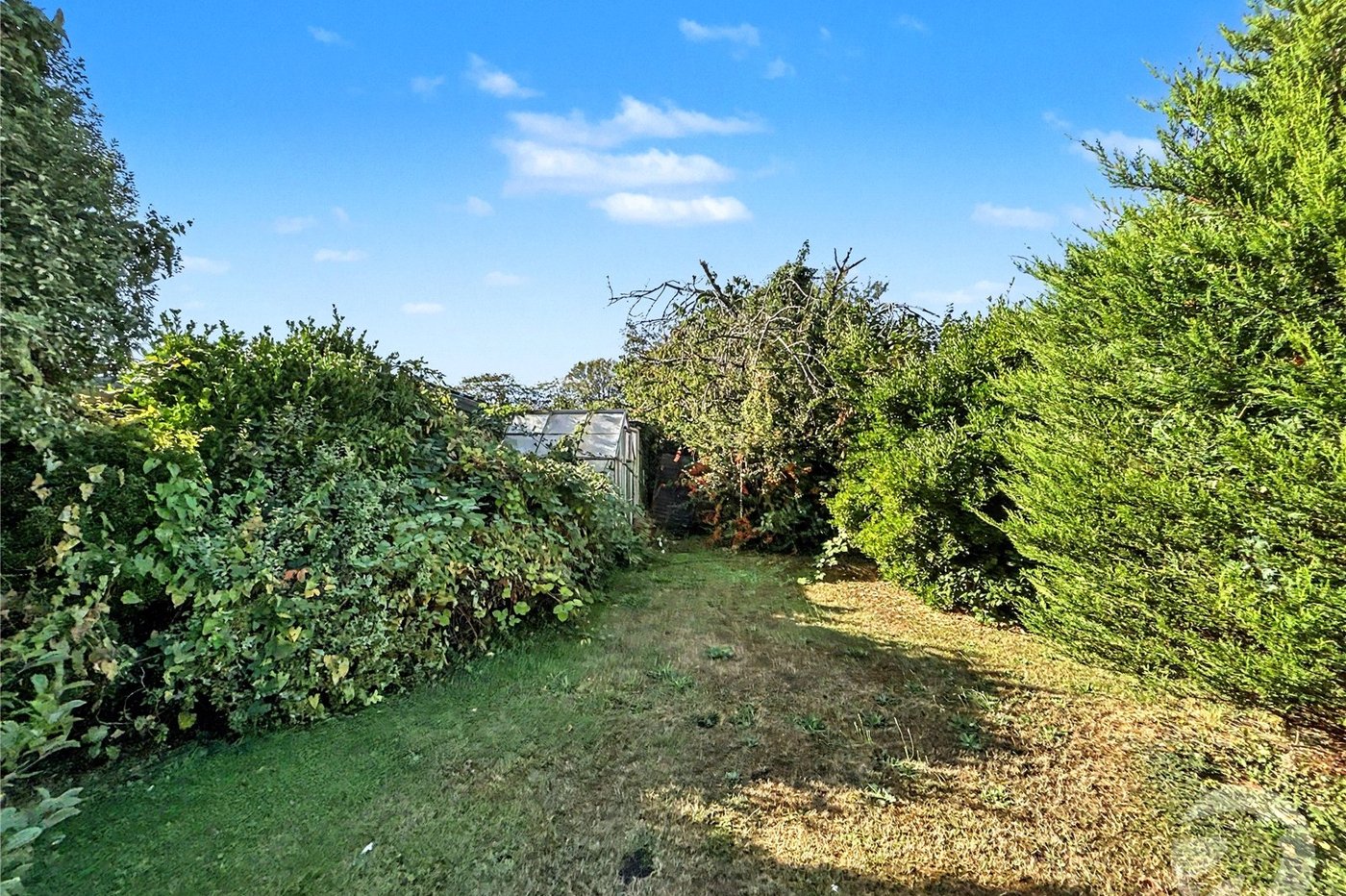 2 bedroom bungalow for sale in Sidcup | Robinson Jackson