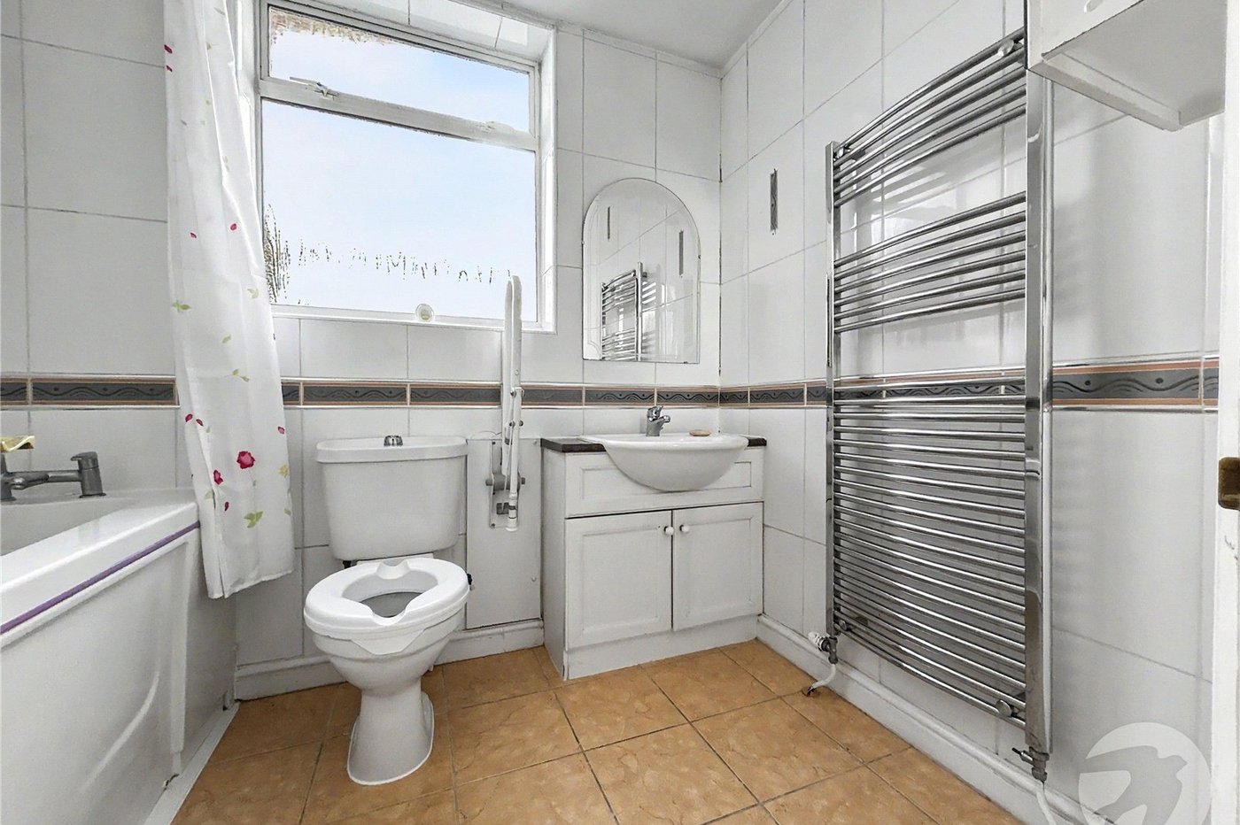 2 bedroom bungalow for sale in Sidcup | Robinson Jackson