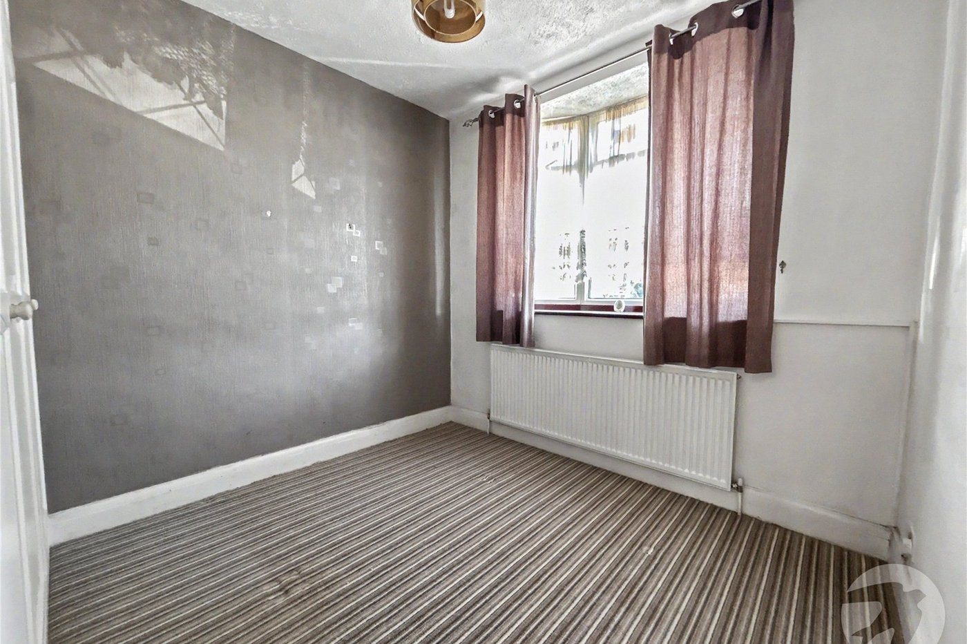 2 bedroom bungalow for sale in Sidcup | Robinson Jackson