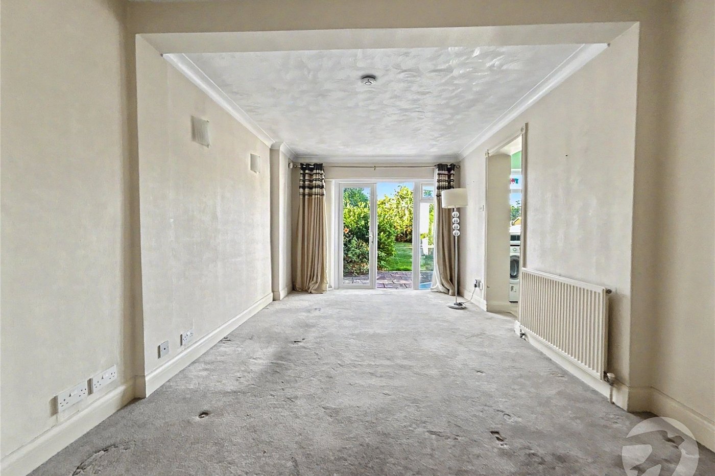 2 bedroom bungalow for sale in Sidcup | Robinson Jackson