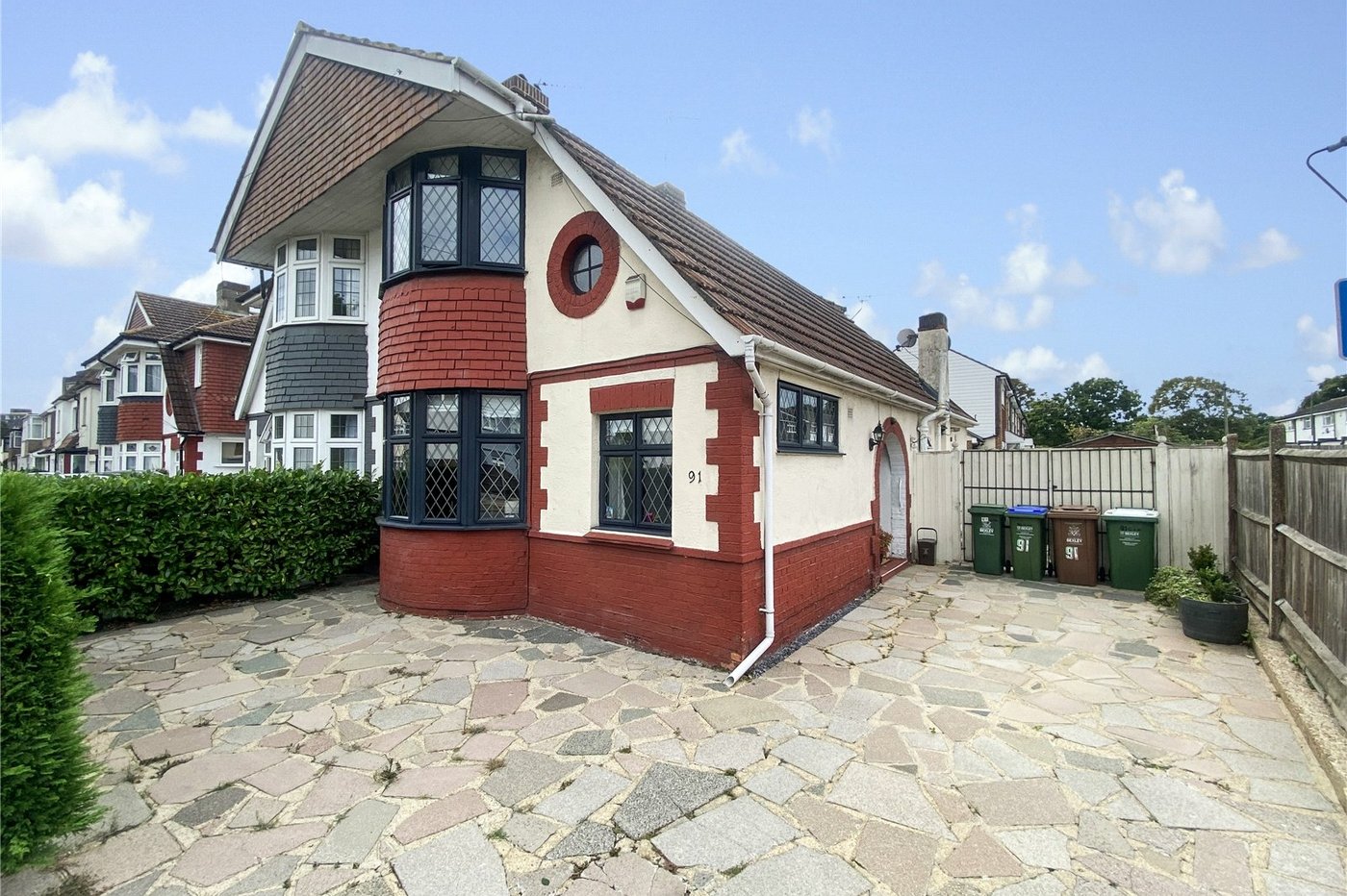 3 bedroom house for sale in Sidcup | Robinson Jackson