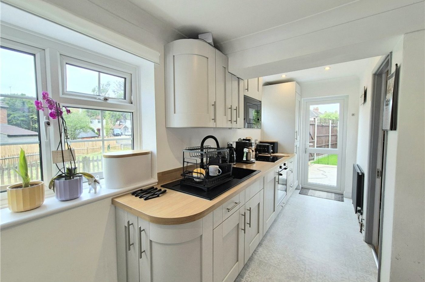 2 bedroom house for sale in Green Street Green | Robinson Jackson