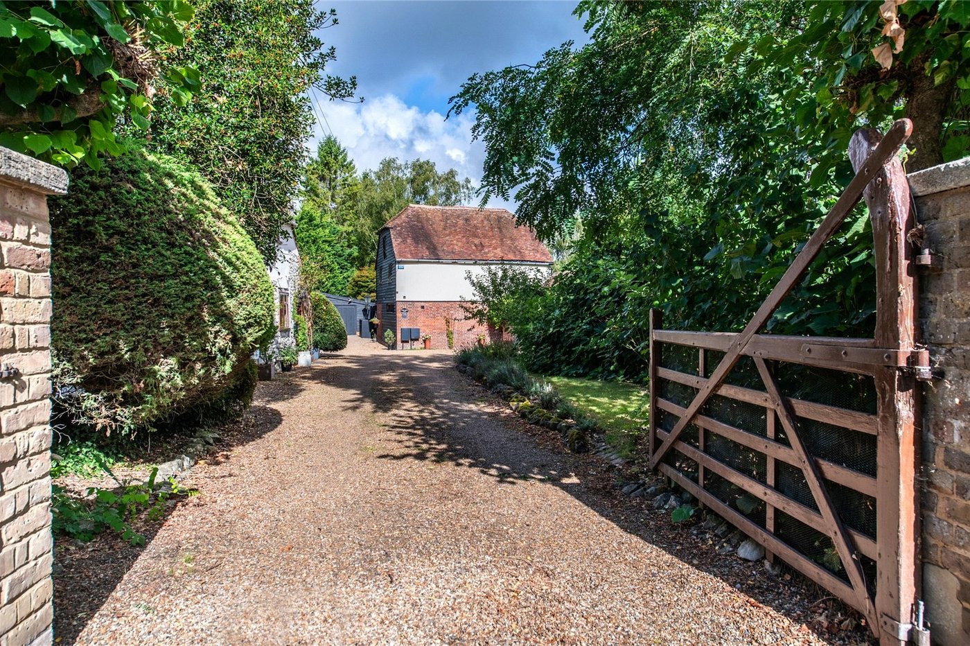 3 bedroom property for sale in Loose | Robinson Michael & Jackson