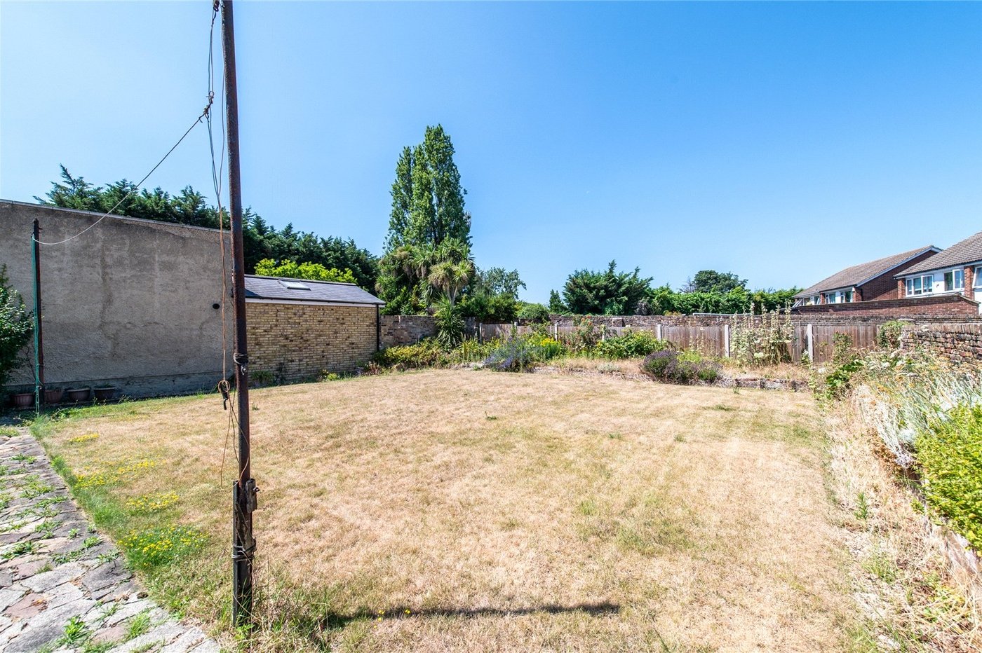 2 bedroom bungalow for sale in Northfleet | Robinson Michael & Jackson