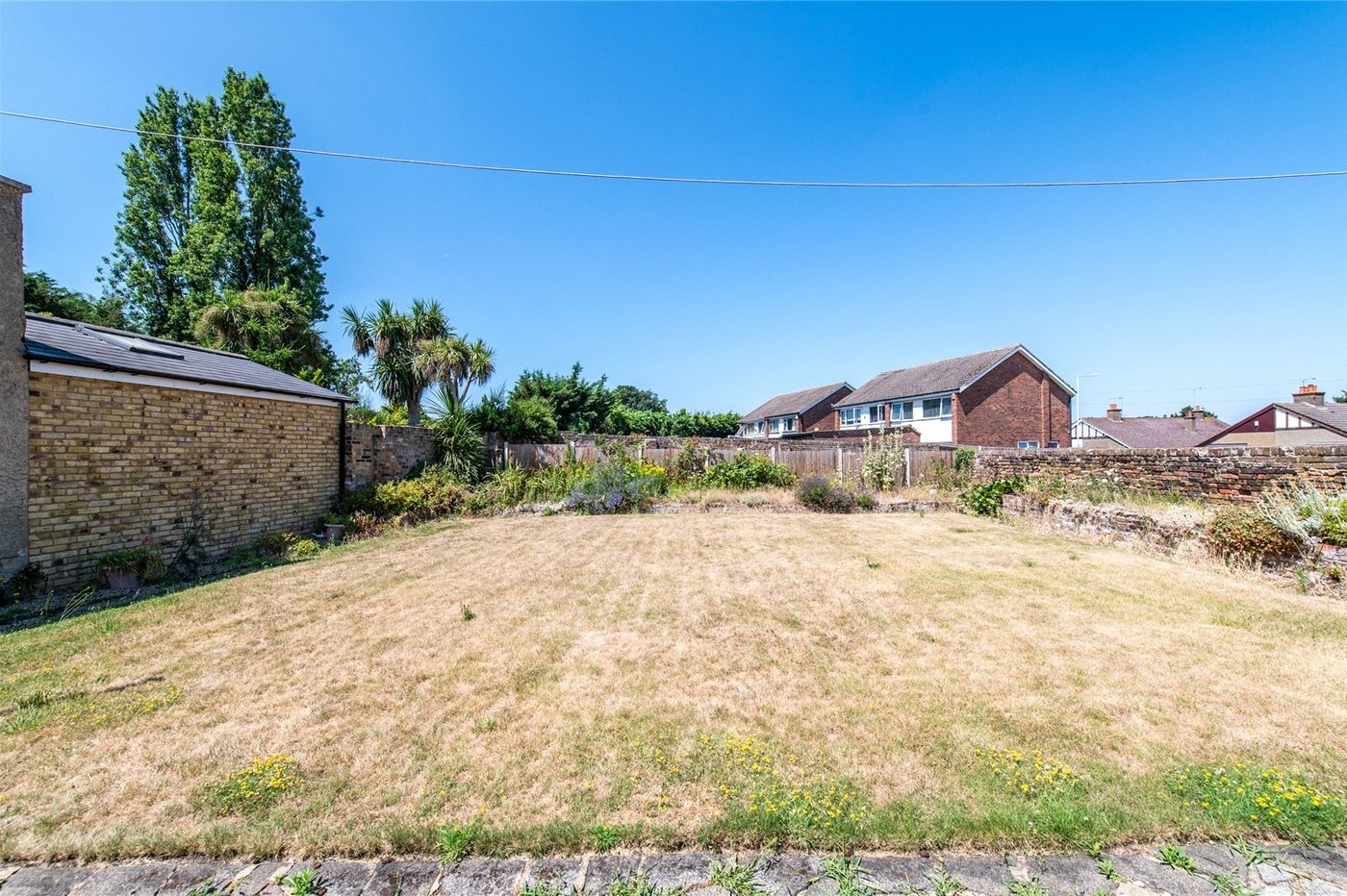 2 bedroom bungalow for sale in Northfleet | Robinson Michael & Jackson