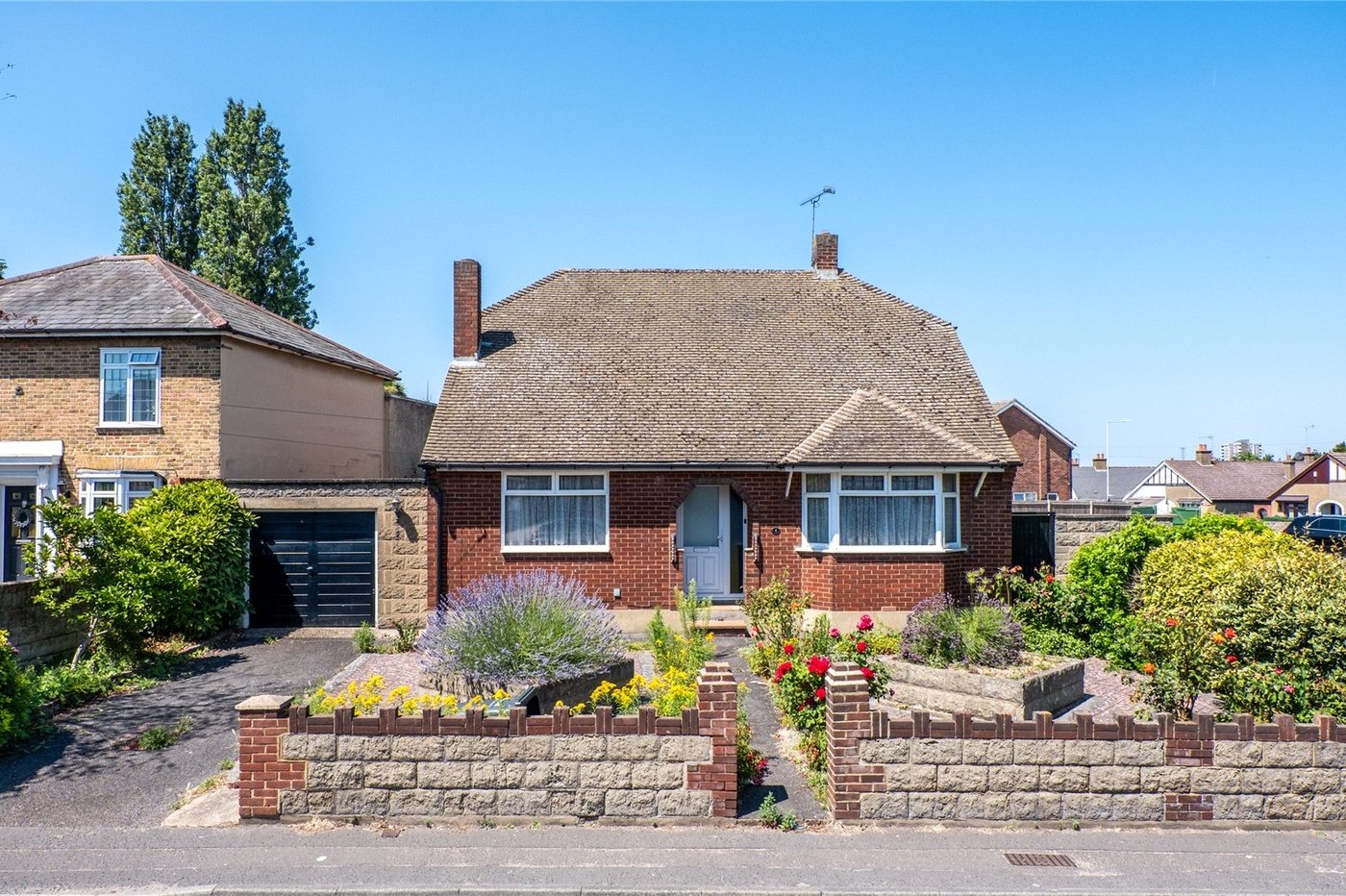 2 bedroom bungalow for sale in Northfleet | Robinson Michael & Jackson