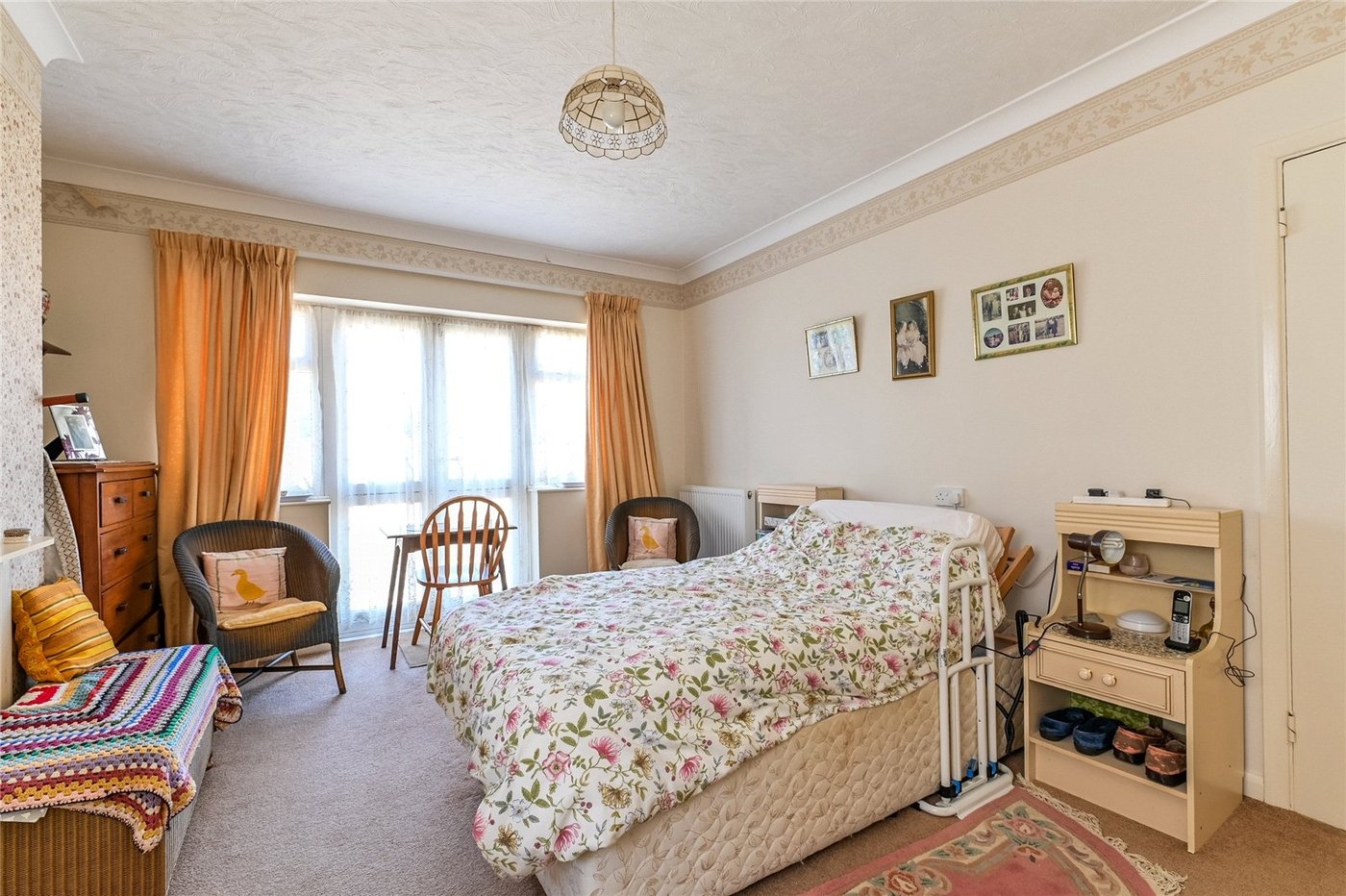 2 bedroom bungalow for sale in Northfleet | Robinson Michael & Jackson