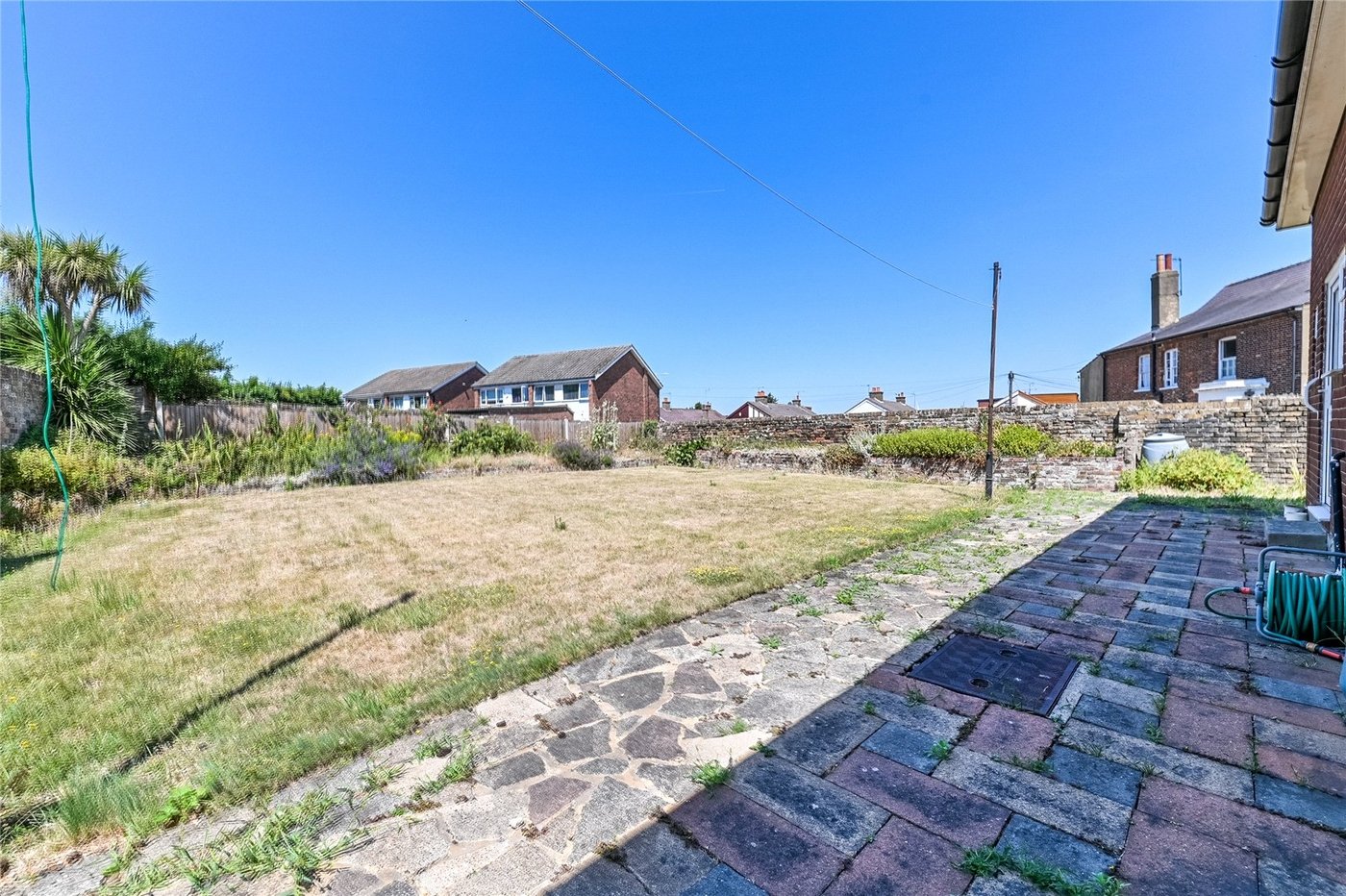 2 bedroom bungalow for sale in Northfleet | Robinson Michael & Jackson