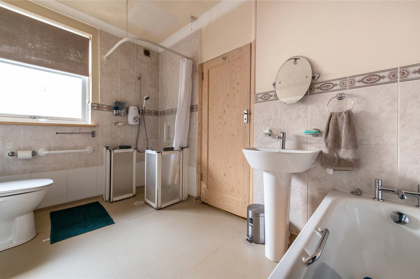 4 bedroom bungalow for sale in Gravesend | Robinson Michael & Jackson